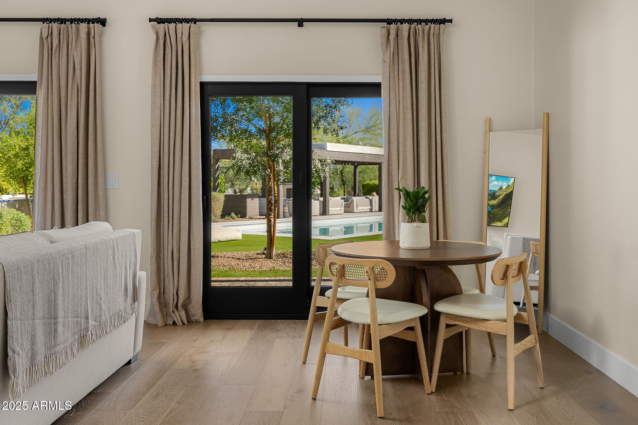 6200 E NAUMANN Drive