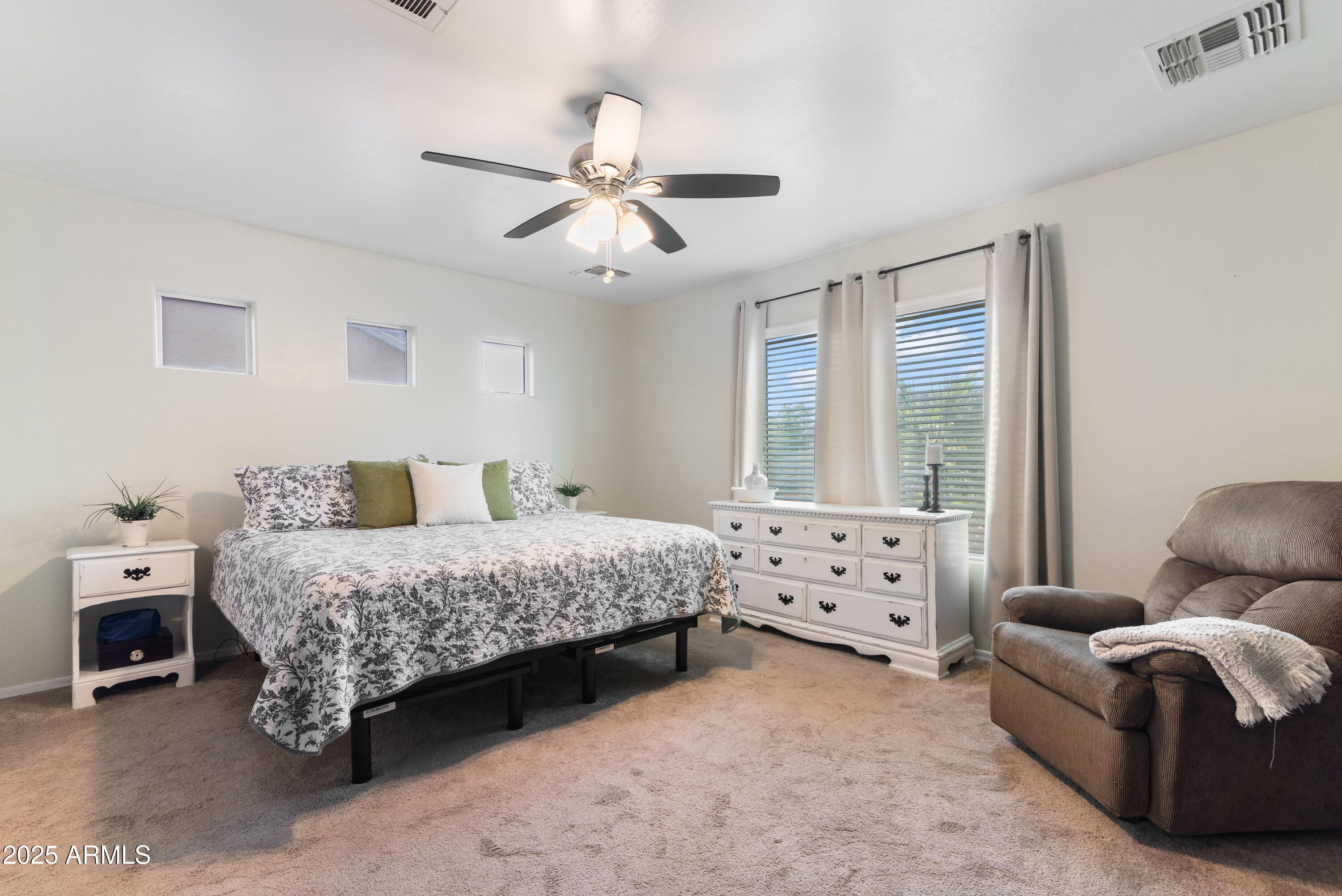 41172 W CAHILL Drive