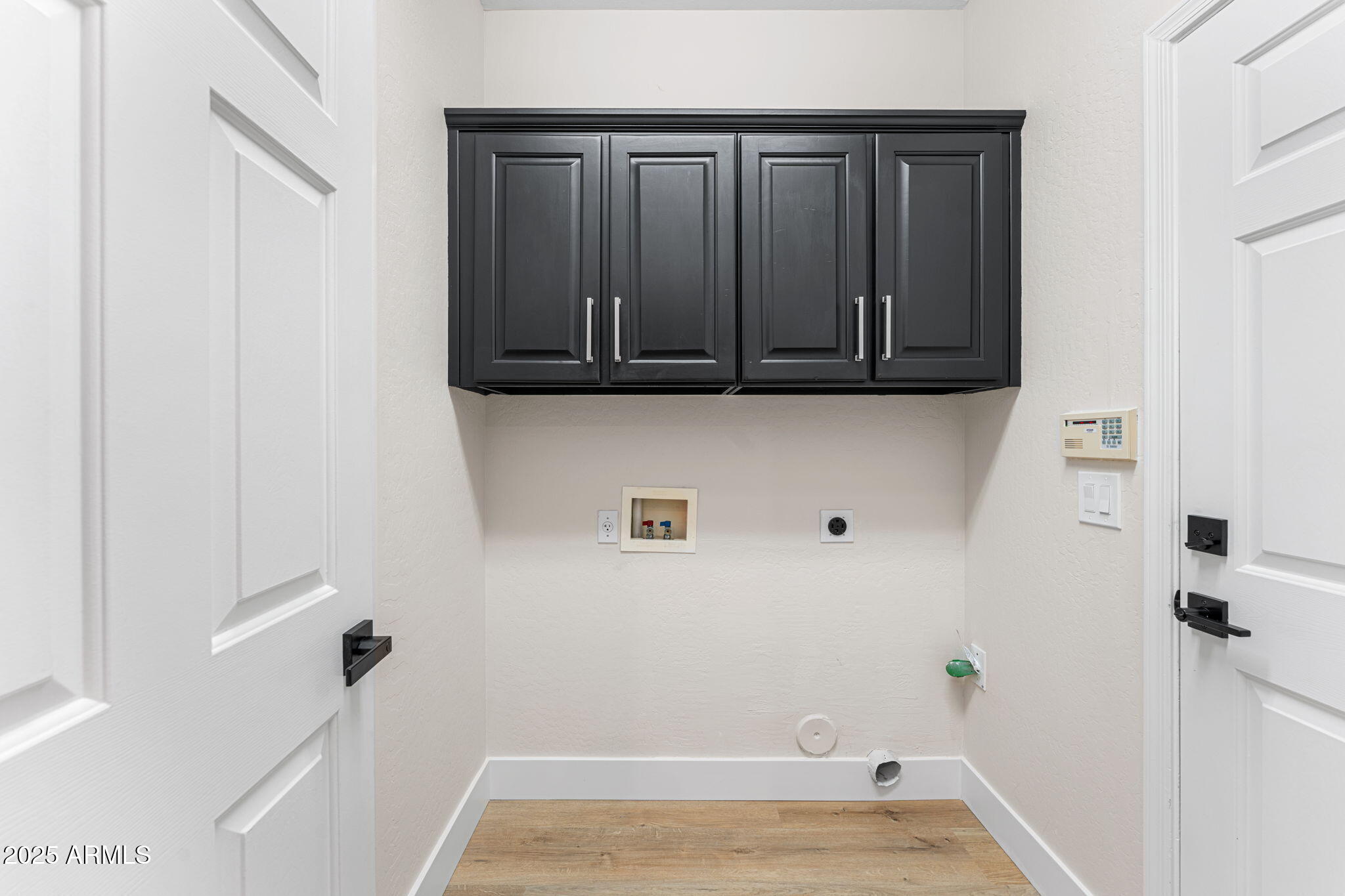 7266 E DEL ACERO Drive