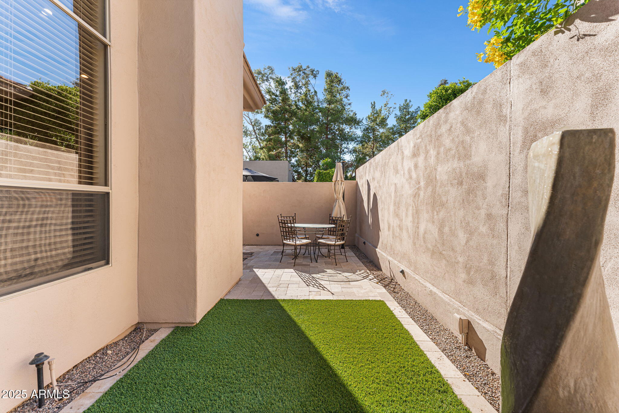 7266 E DEL ACERO Drive