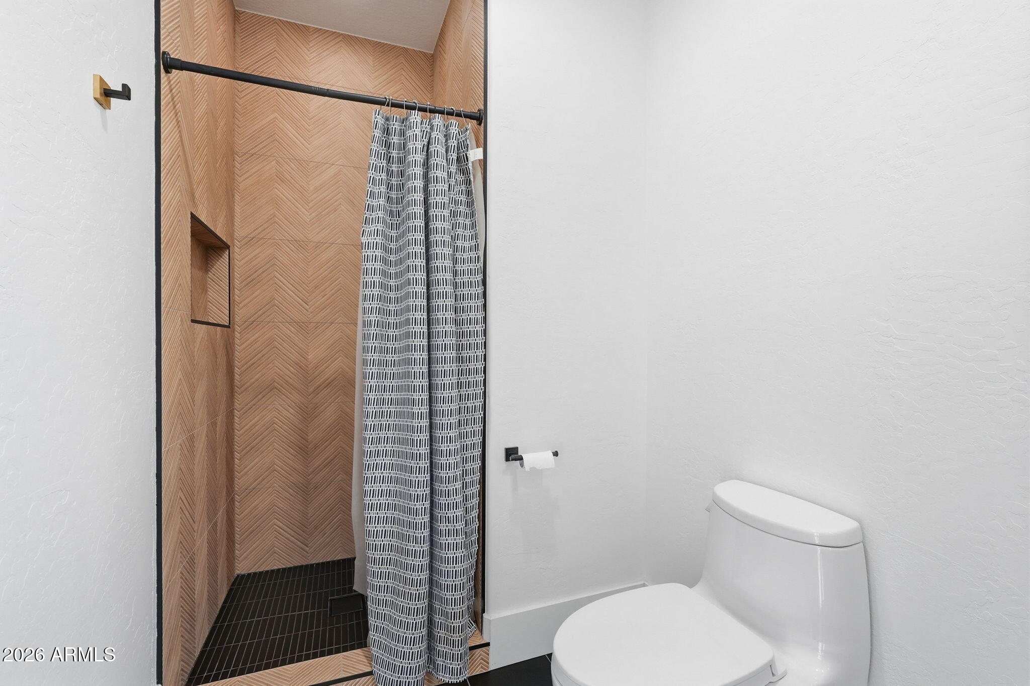 9832 E EDGESTONE Drive