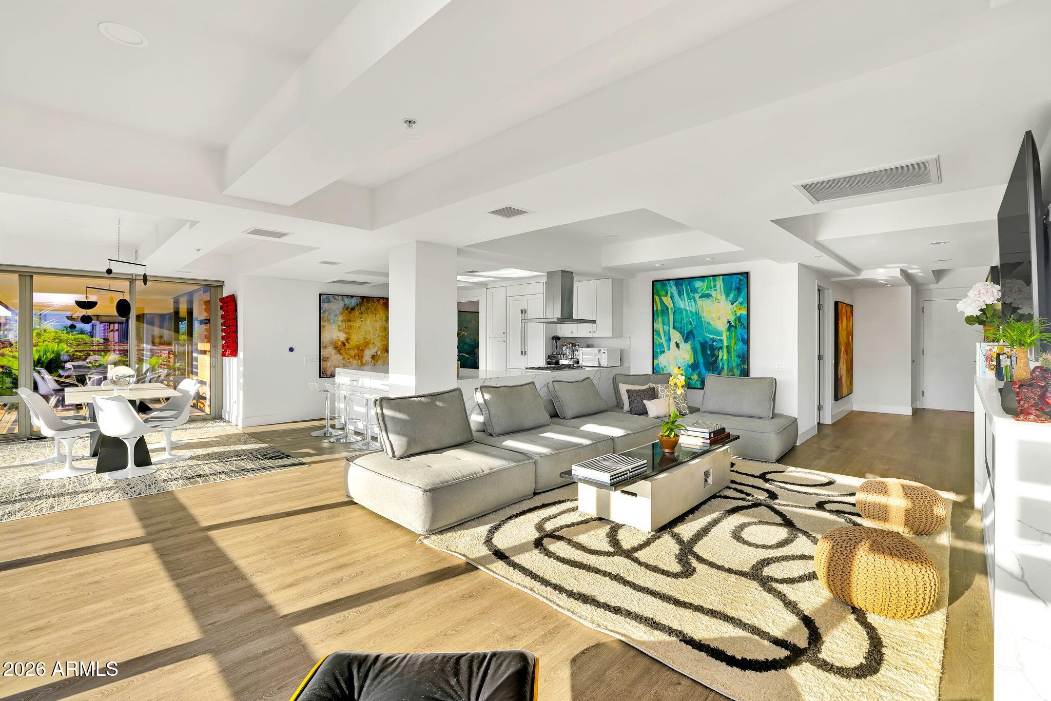 7137 E RANCHO VISTA Drive 7008