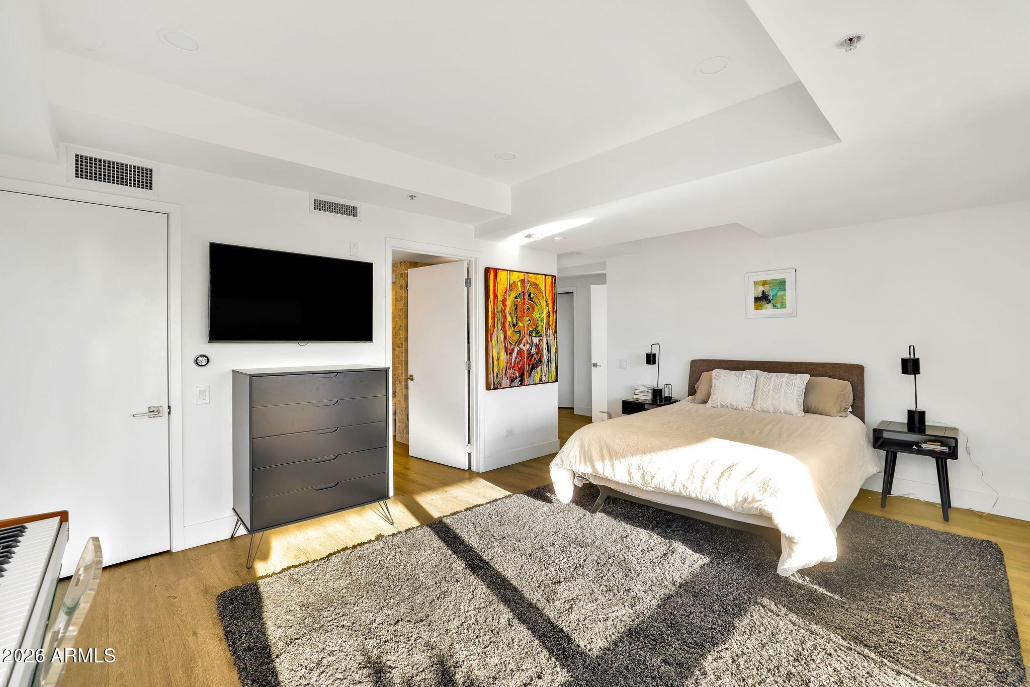 7137 E RANCHO VISTA Drive 7008