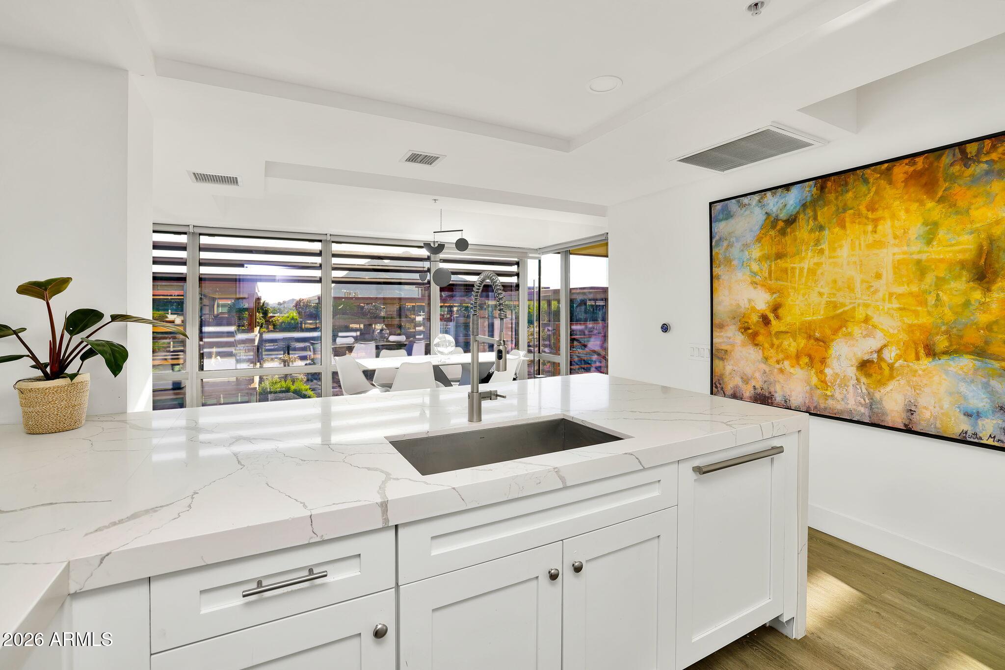 7137 E RANCHO VISTA Drive 7008