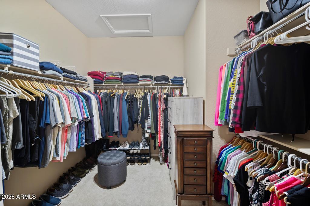 1922 W WHITMAN Court