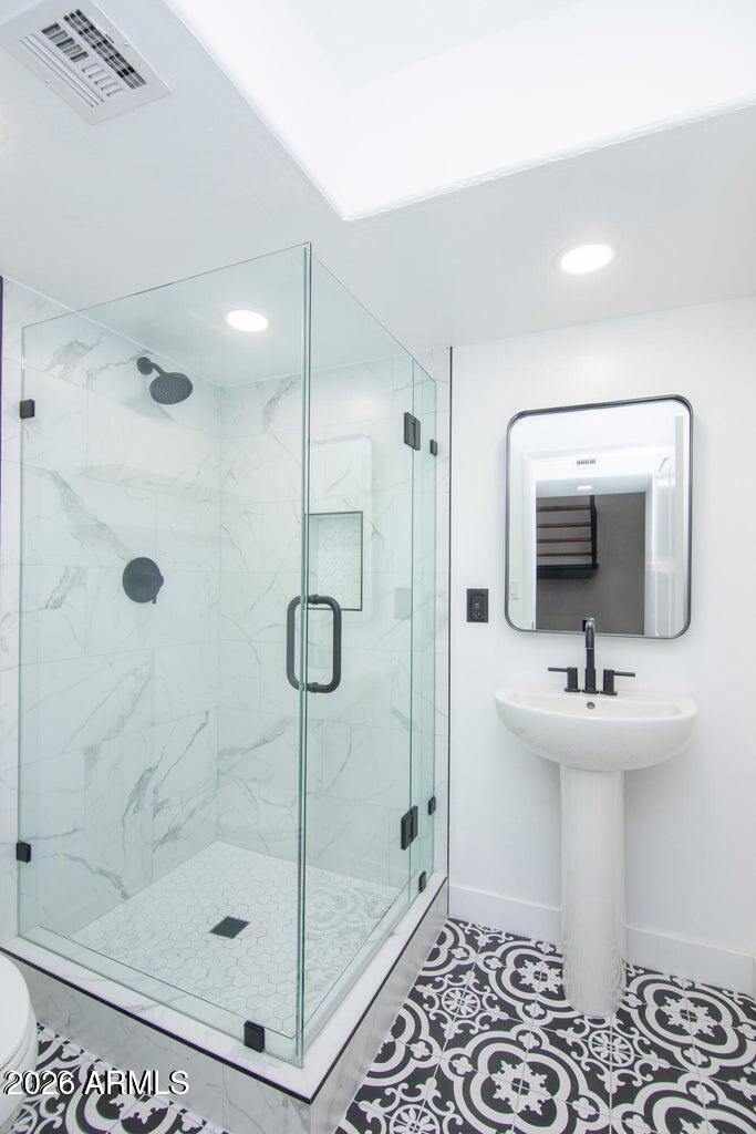 5621 N 79TH Street 5