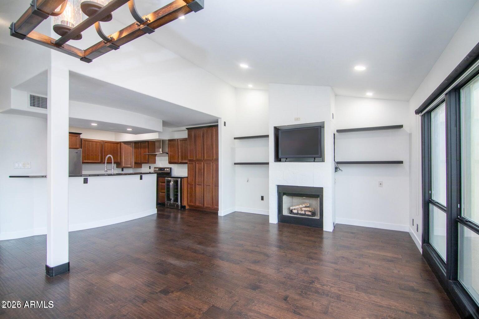 5621 N 79TH Street 5