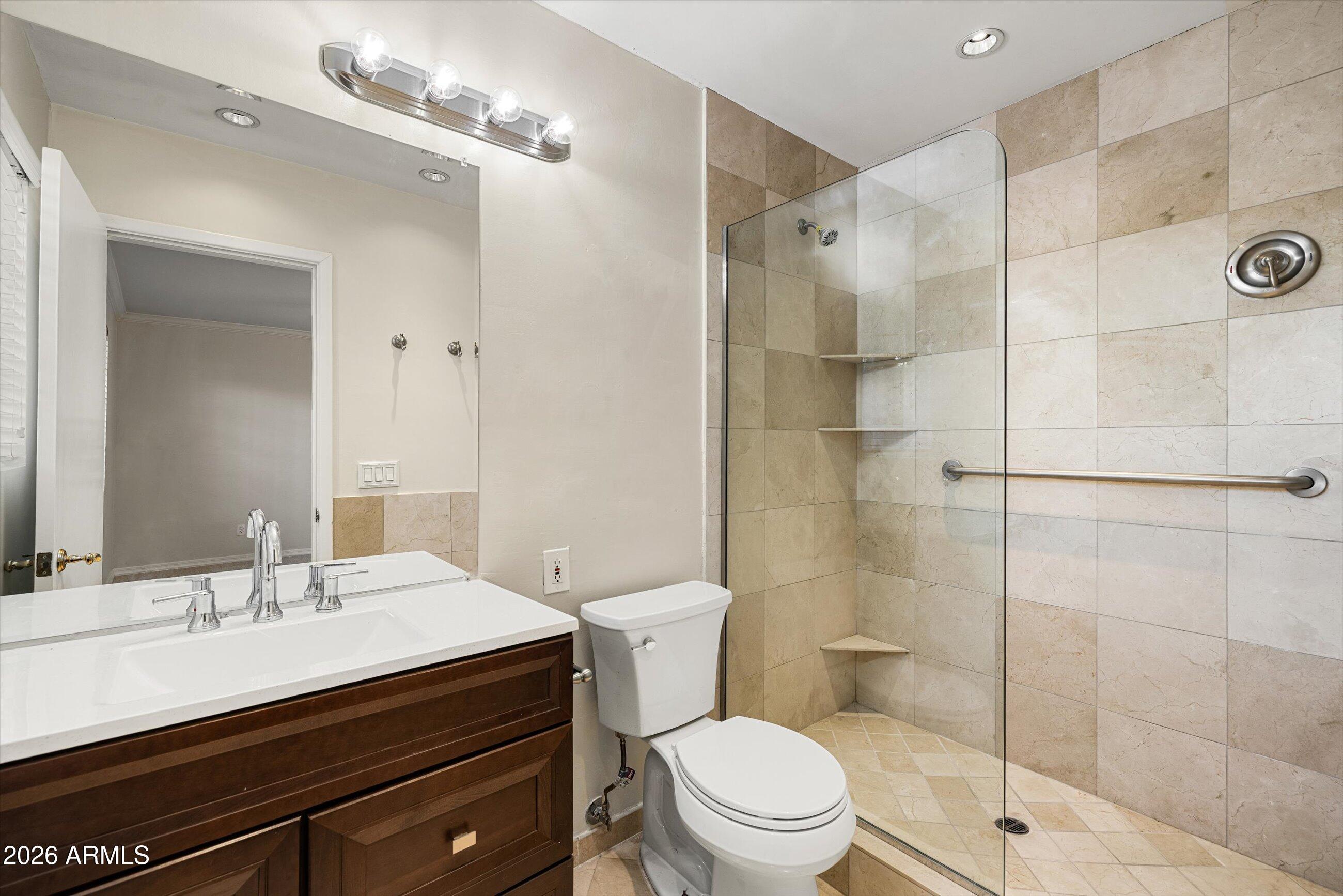 3421 E CAMELBACK Road