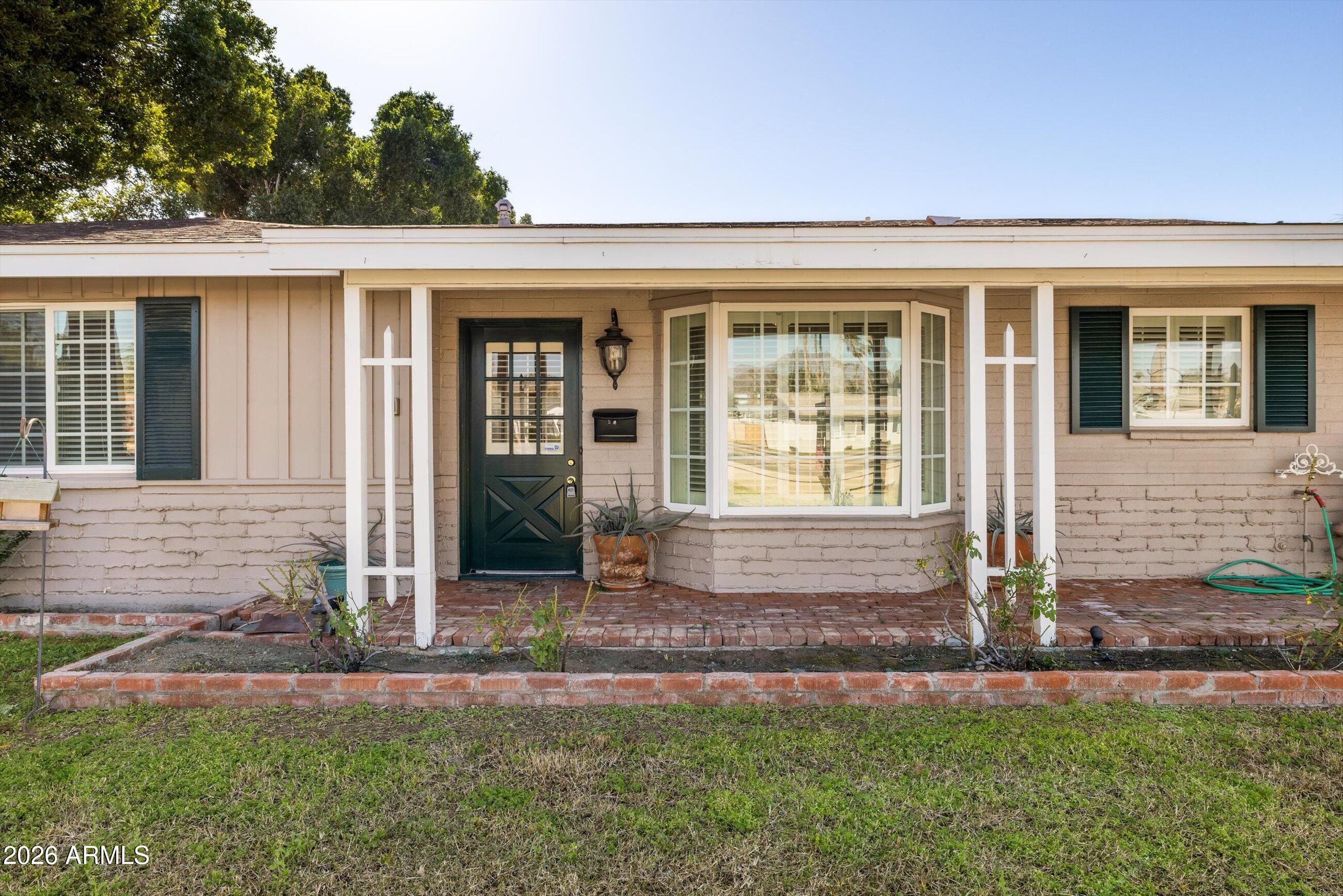 3421 E CAMELBACK Road