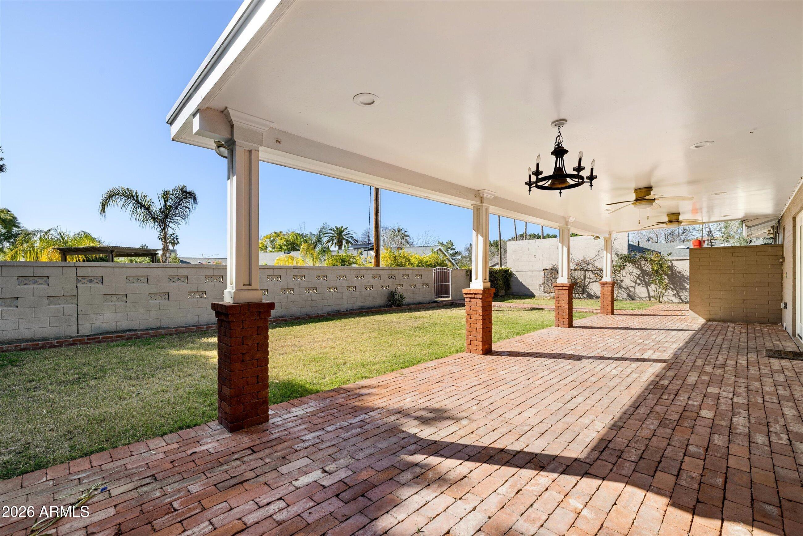 3421 E CAMELBACK Road