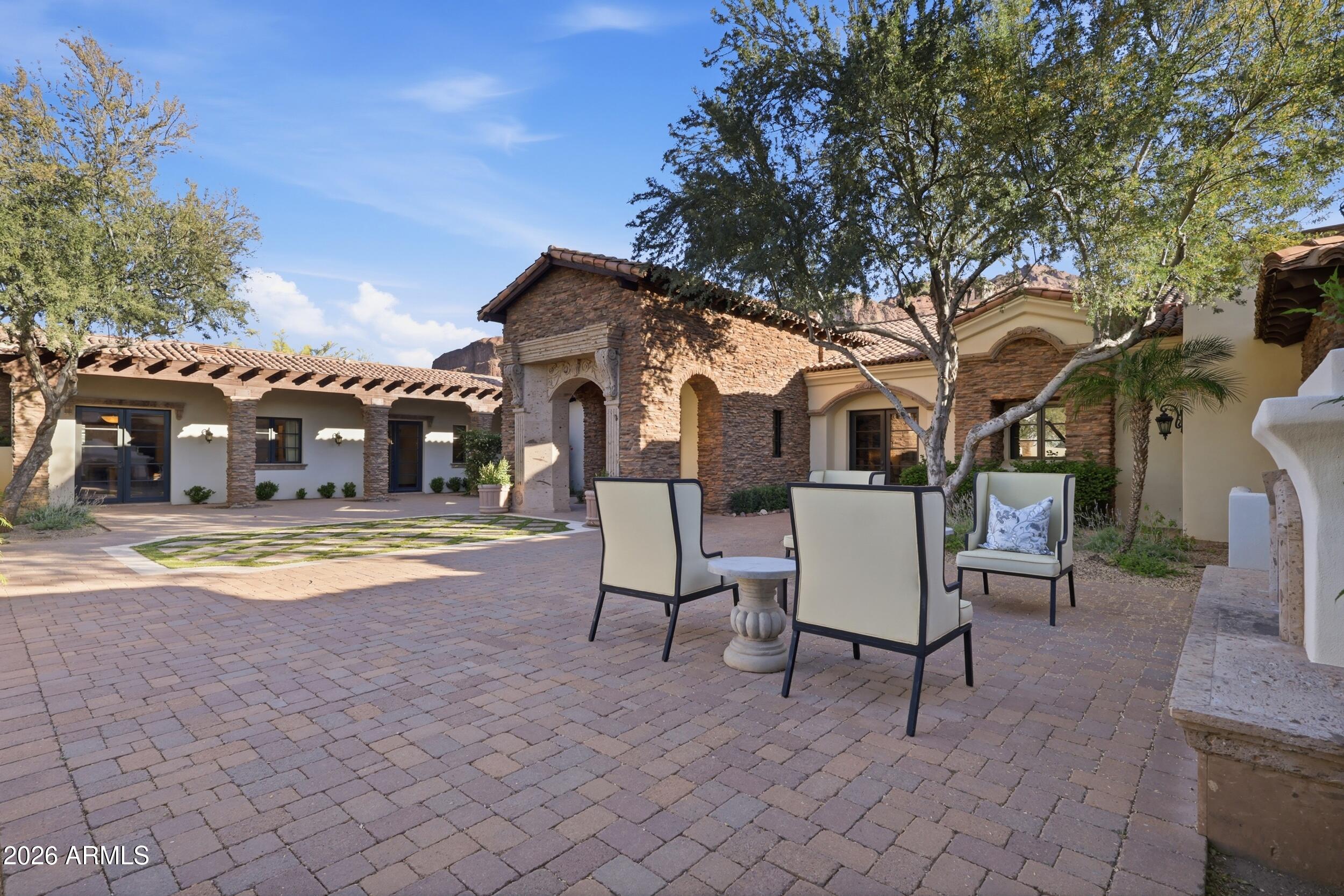4838 E Palomino Road
