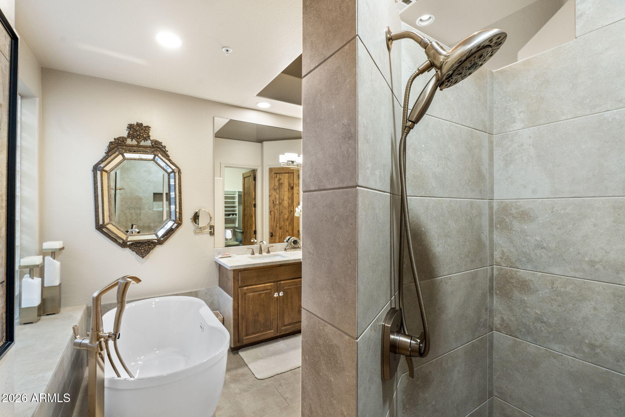 9920 E Peregrine Place