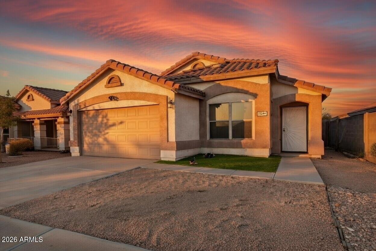 11246 E SUNLAND Avenue