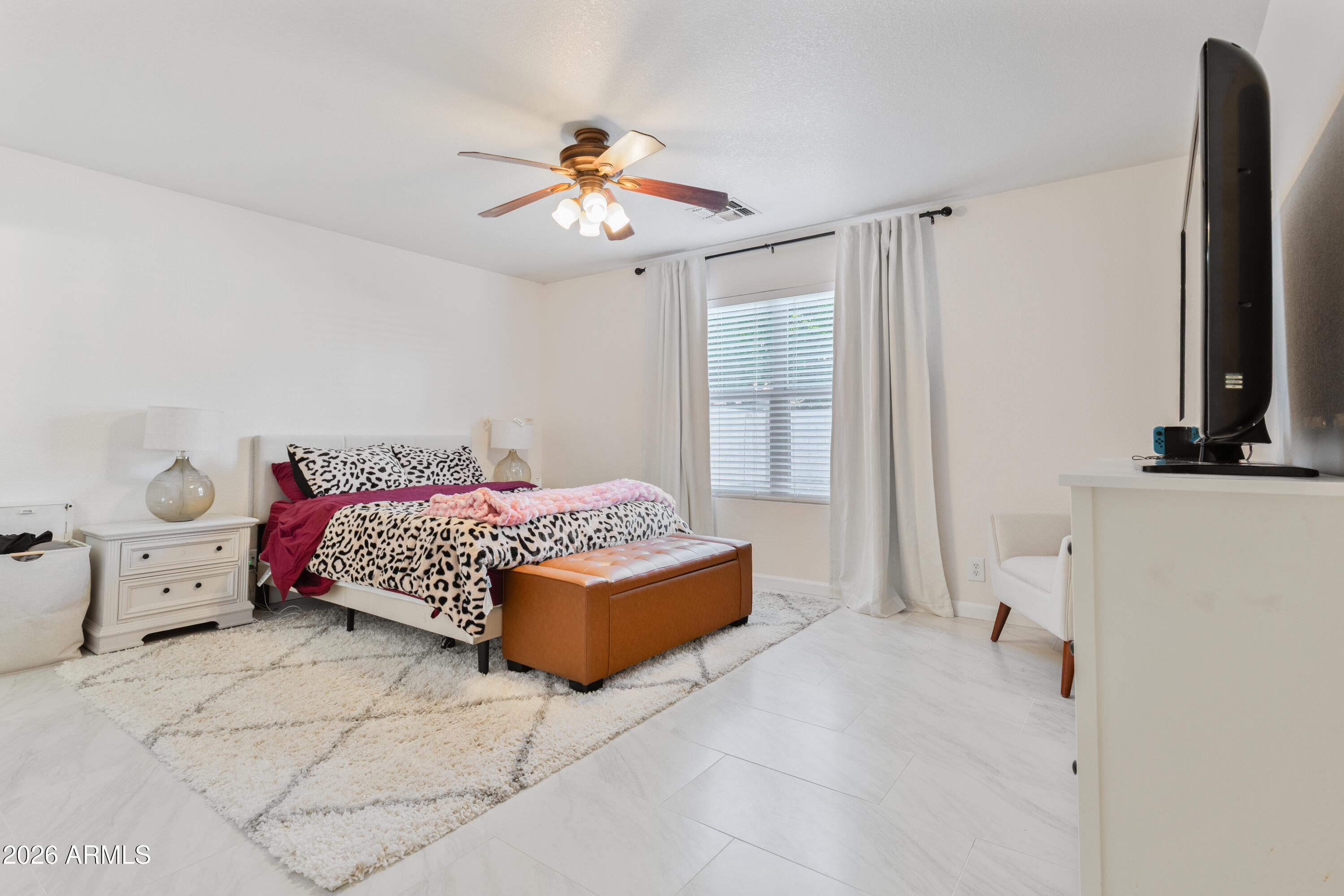 11246 E SUNLAND Avenue