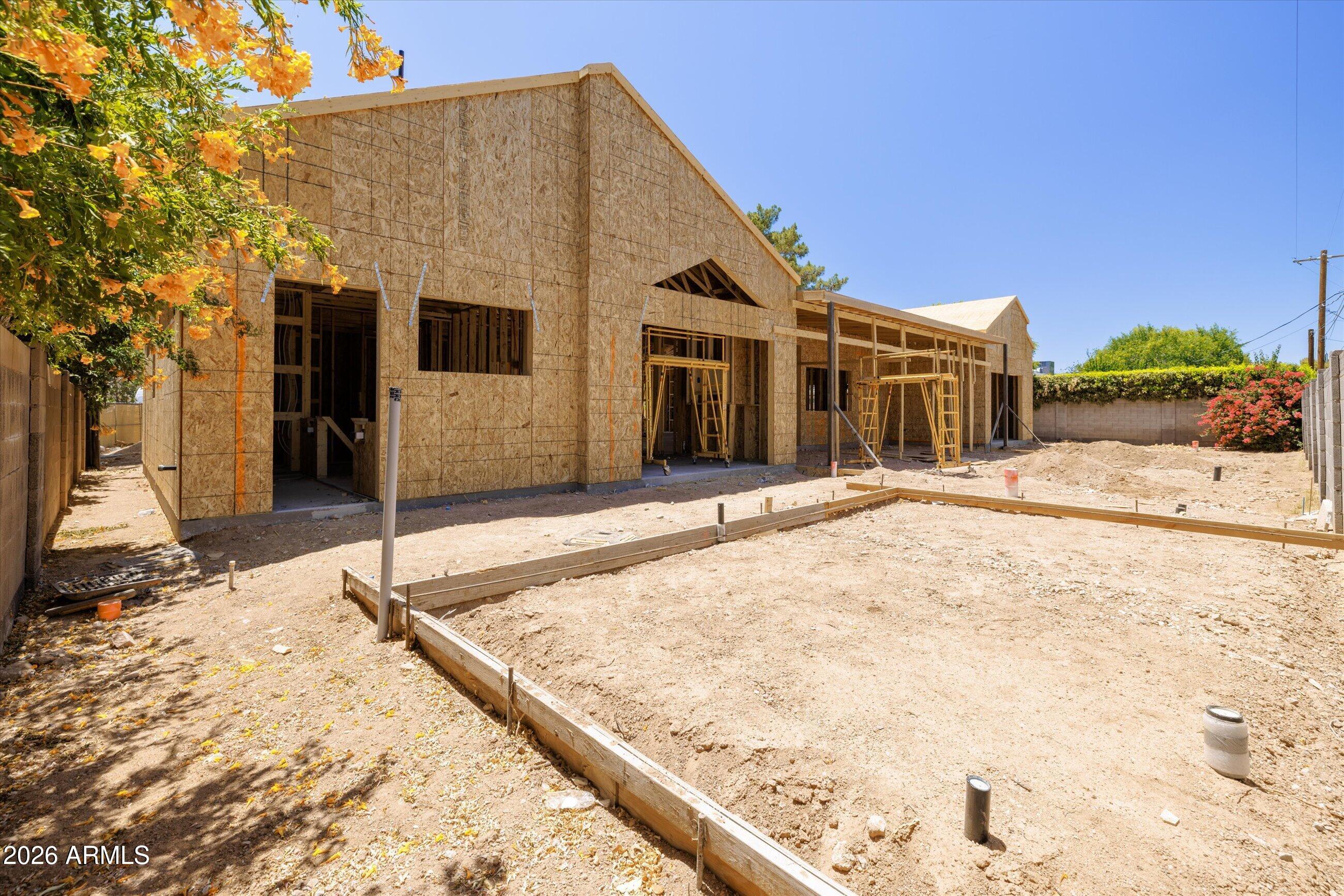 4610 E CALLE VENTURA