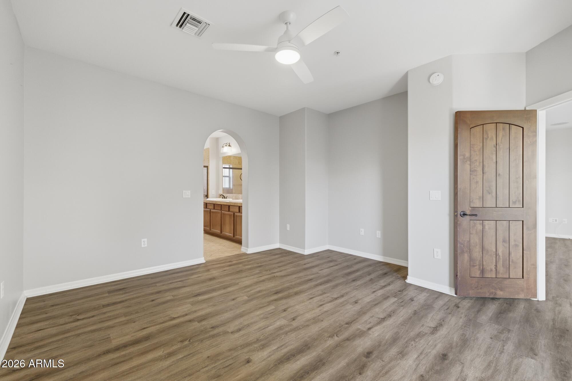 3935 E ROUGH RIDER Road 1024