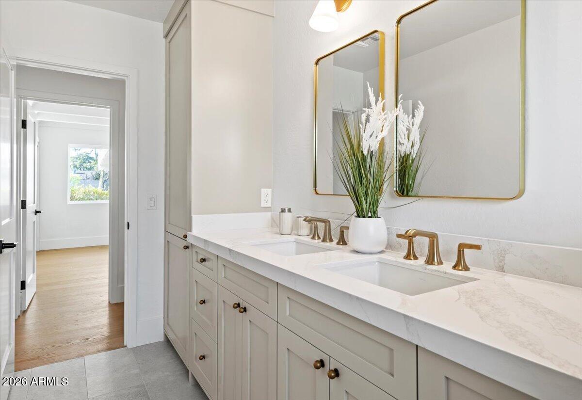 4525 E CALLE VENTURA