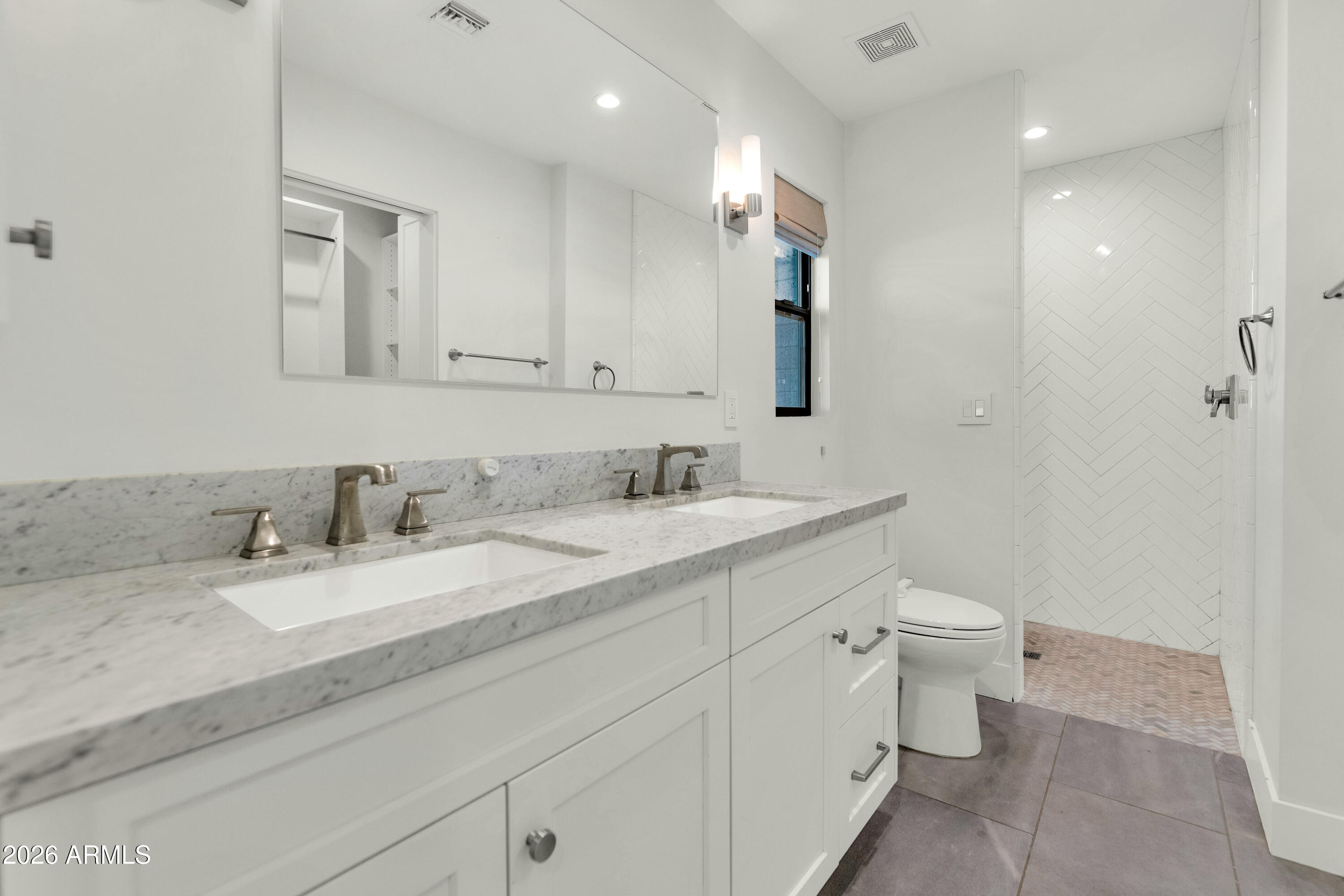 4101 E COOLIDGE Street