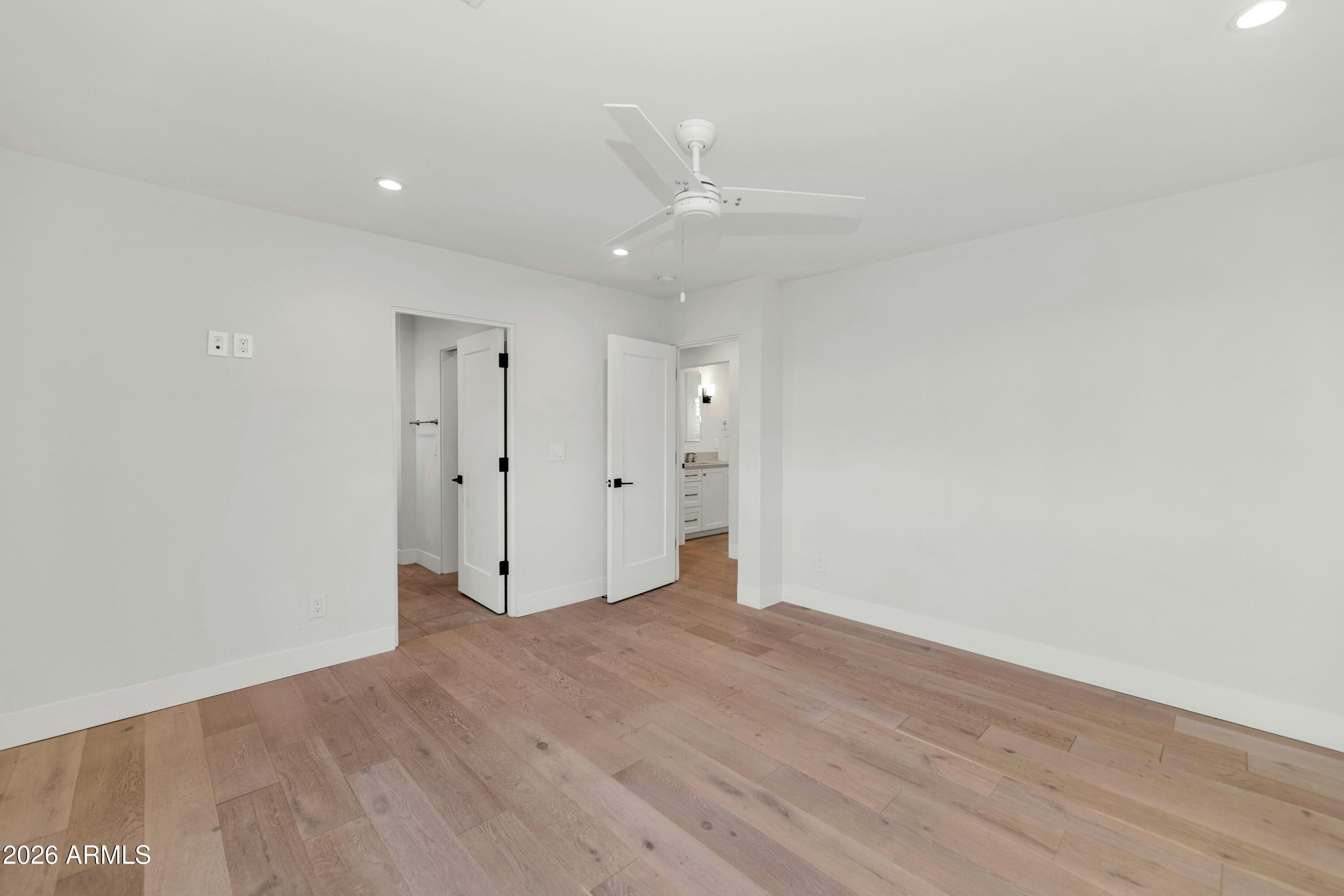 4101 E COOLIDGE Street