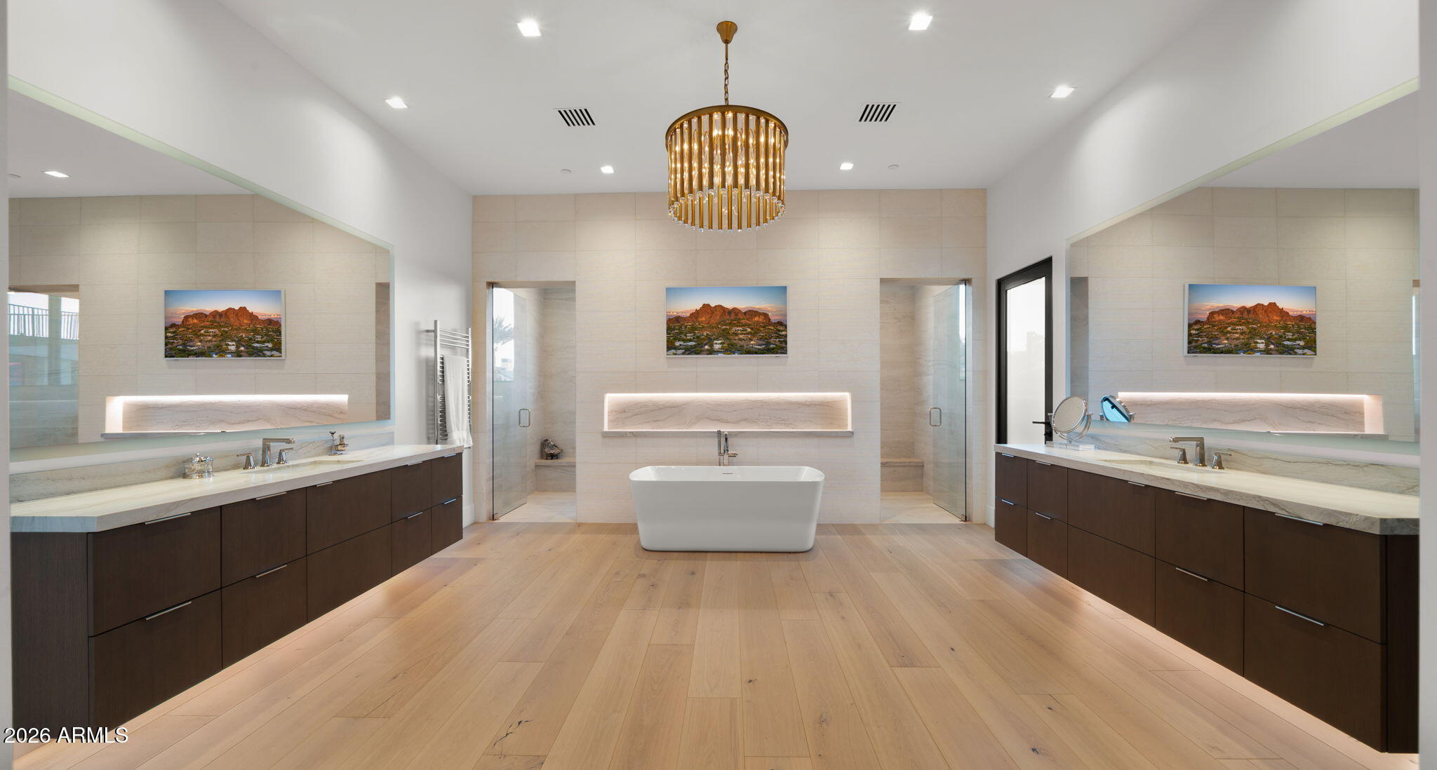 6824 E HUMMINGBIRD Lane