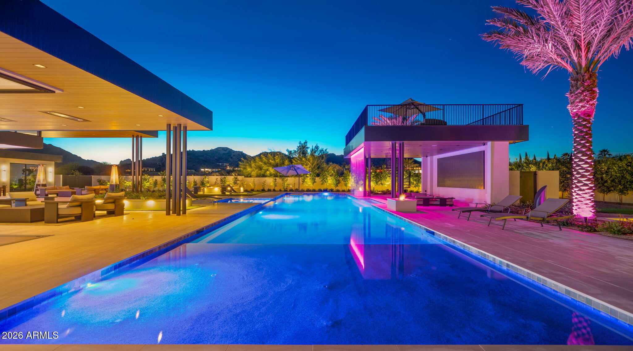 6824 E HUMMINGBIRD Lane