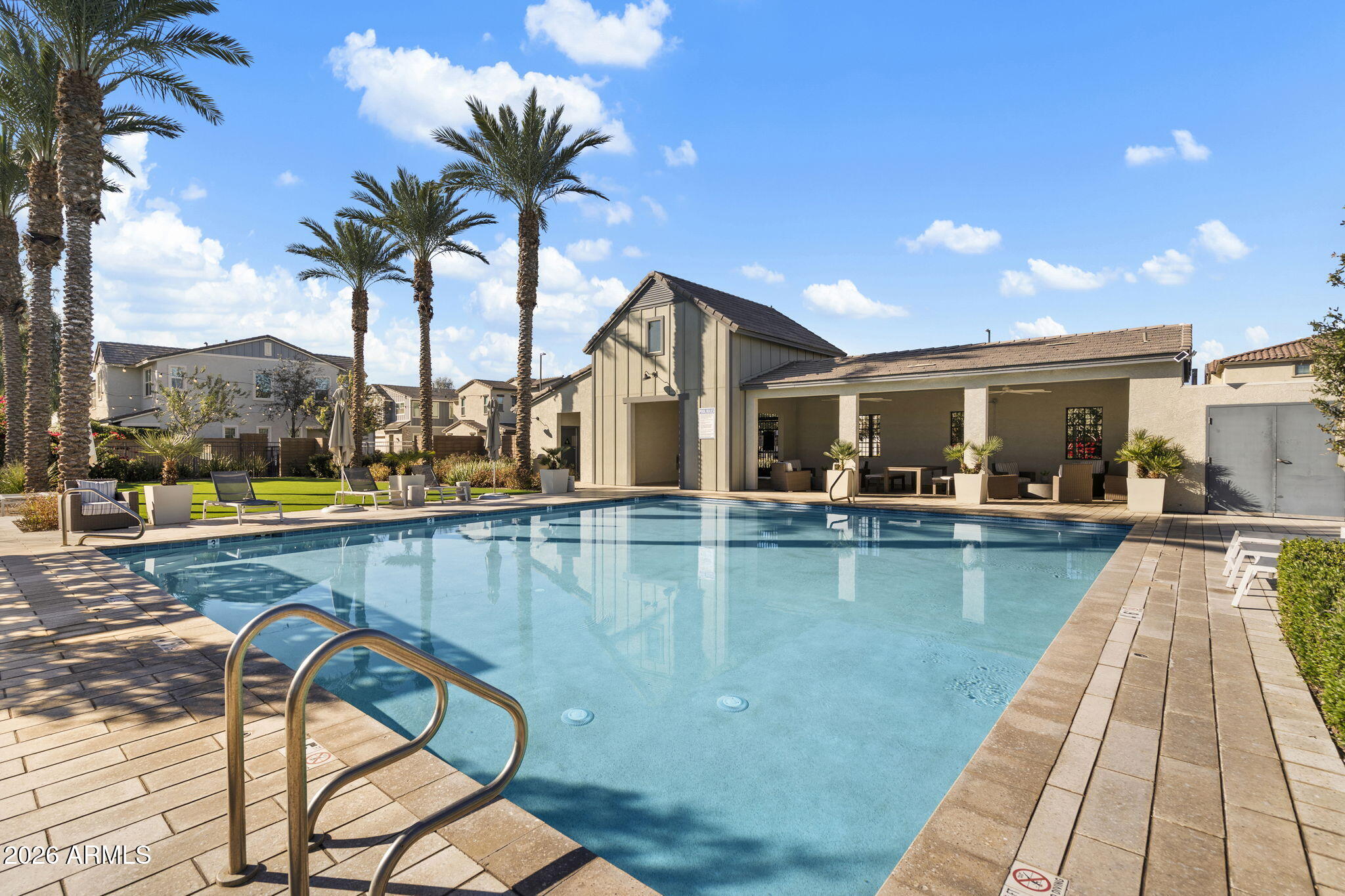 2762 S Comanche Drive