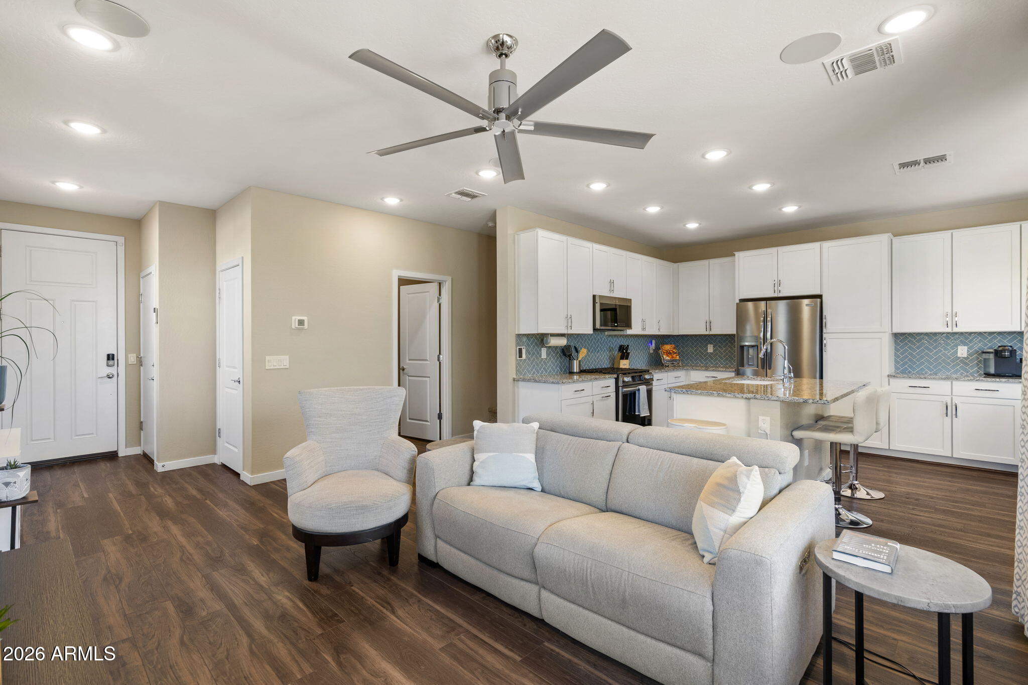 2762 S Comanche Drive