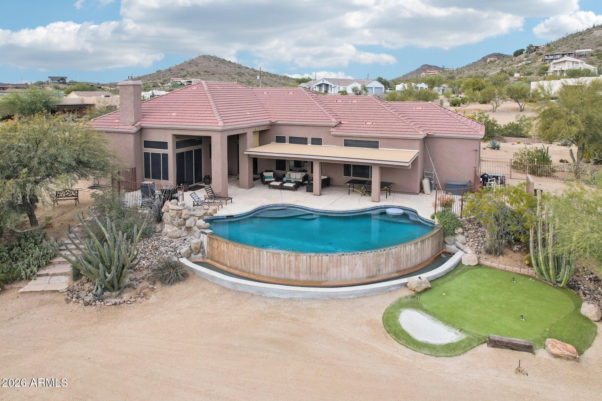 3019 W CARRIAGE Drive