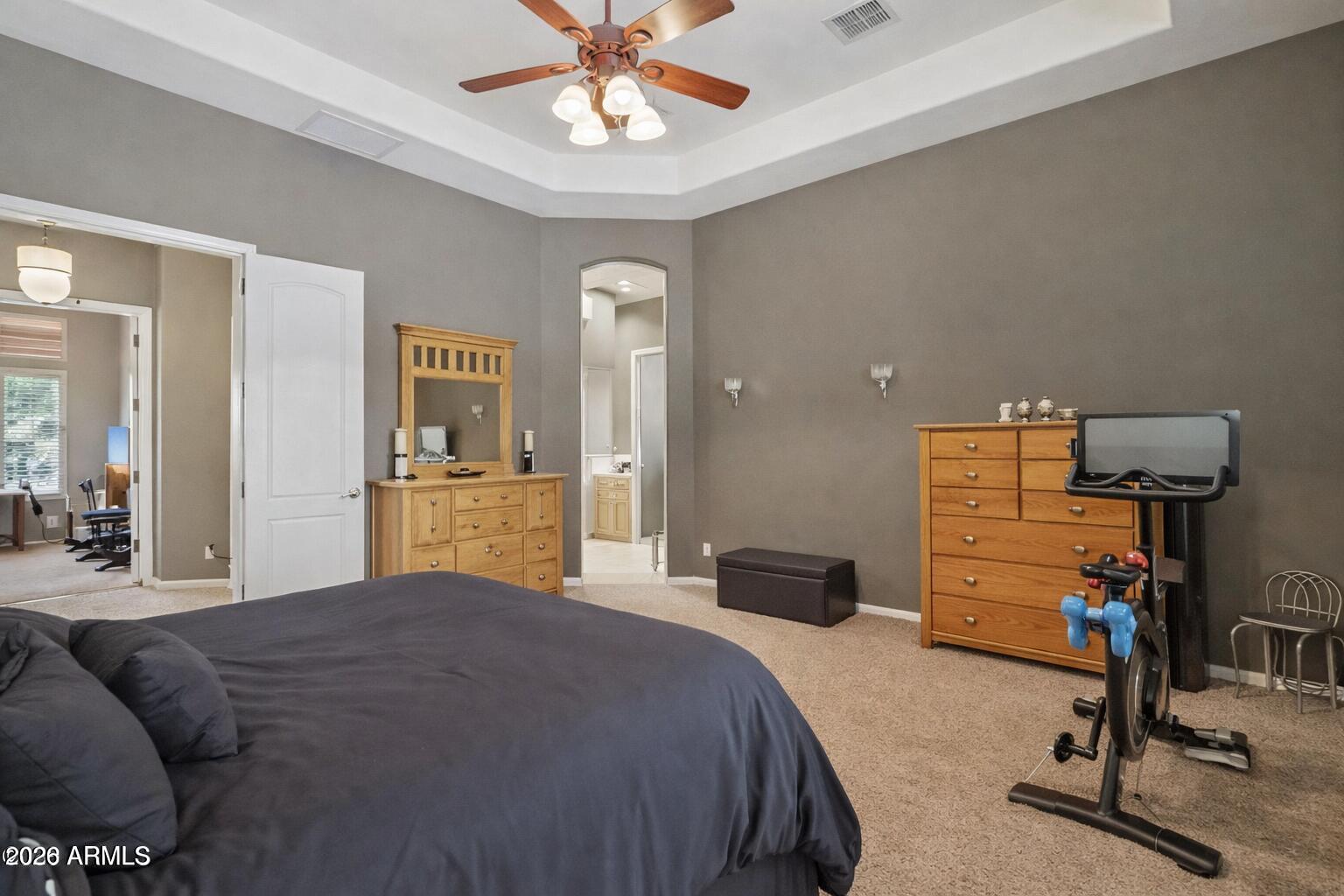 3019 W CARRIAGE Drive