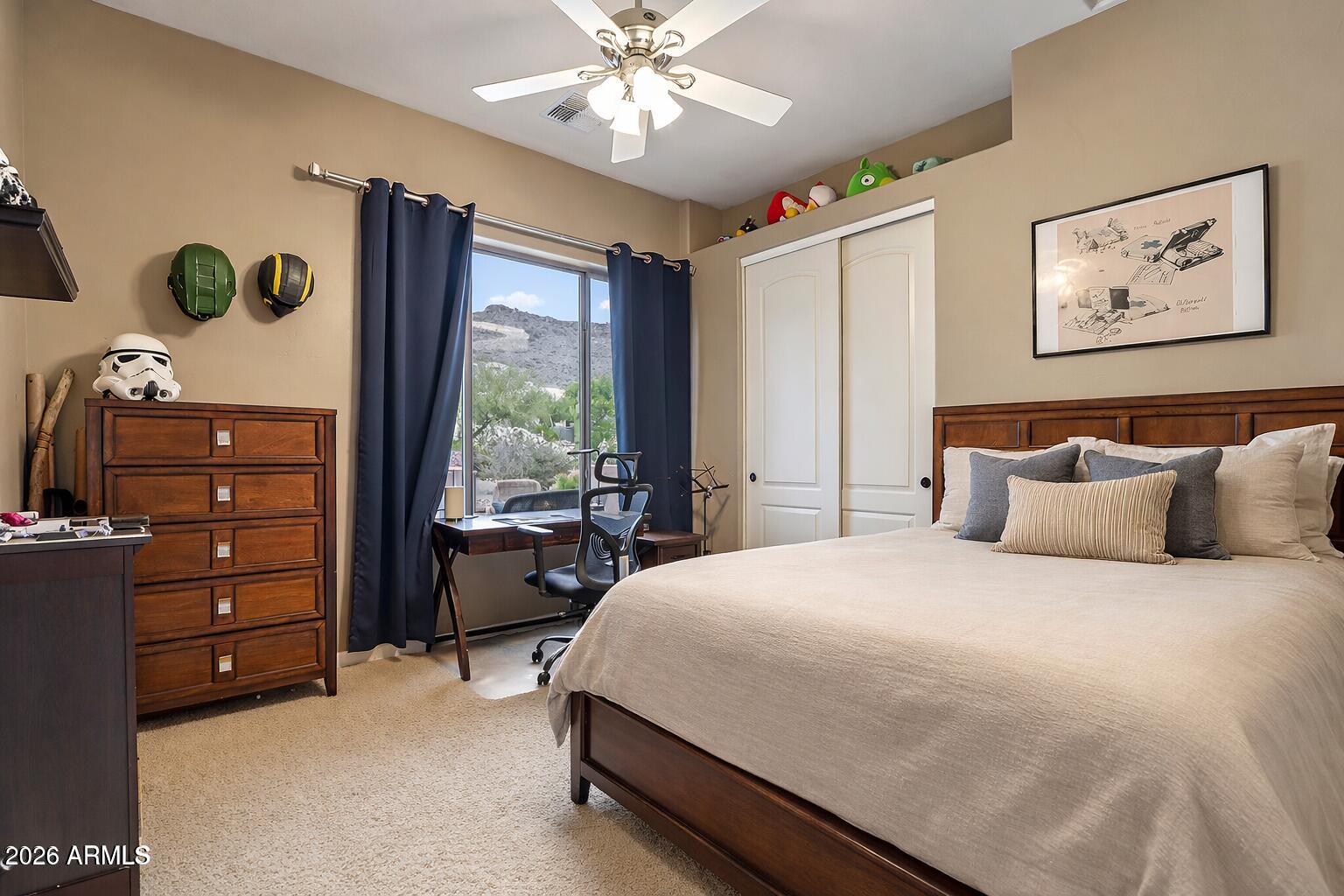 3019 W CARRIAGE Drive