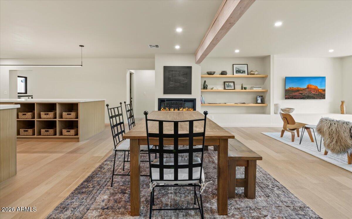 4035 E MCDONALD Drive