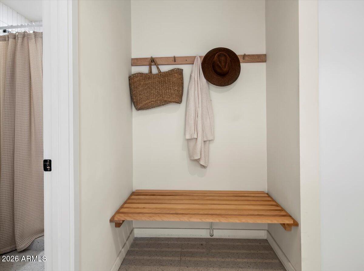 4035 E MCDONALD Drive