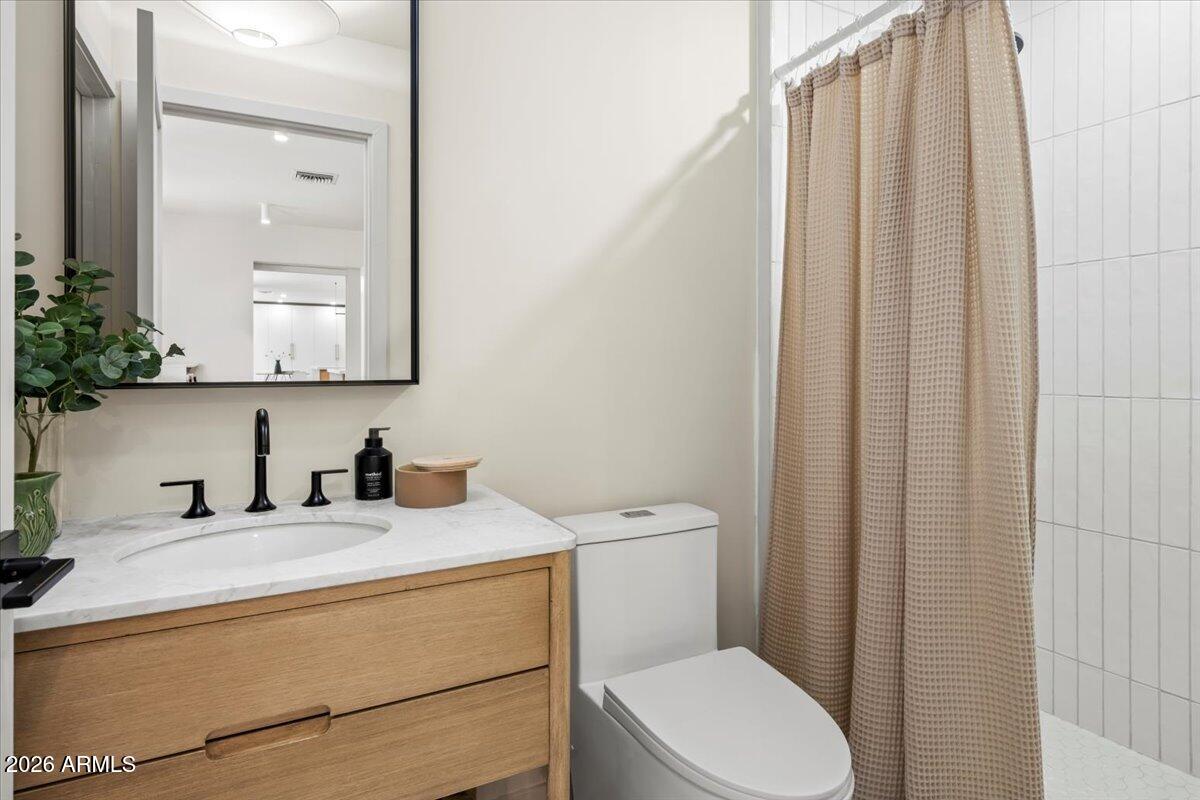 4035 E MCDONALD Drive