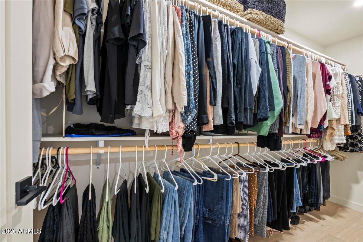 4035 E MCDONALD Drive