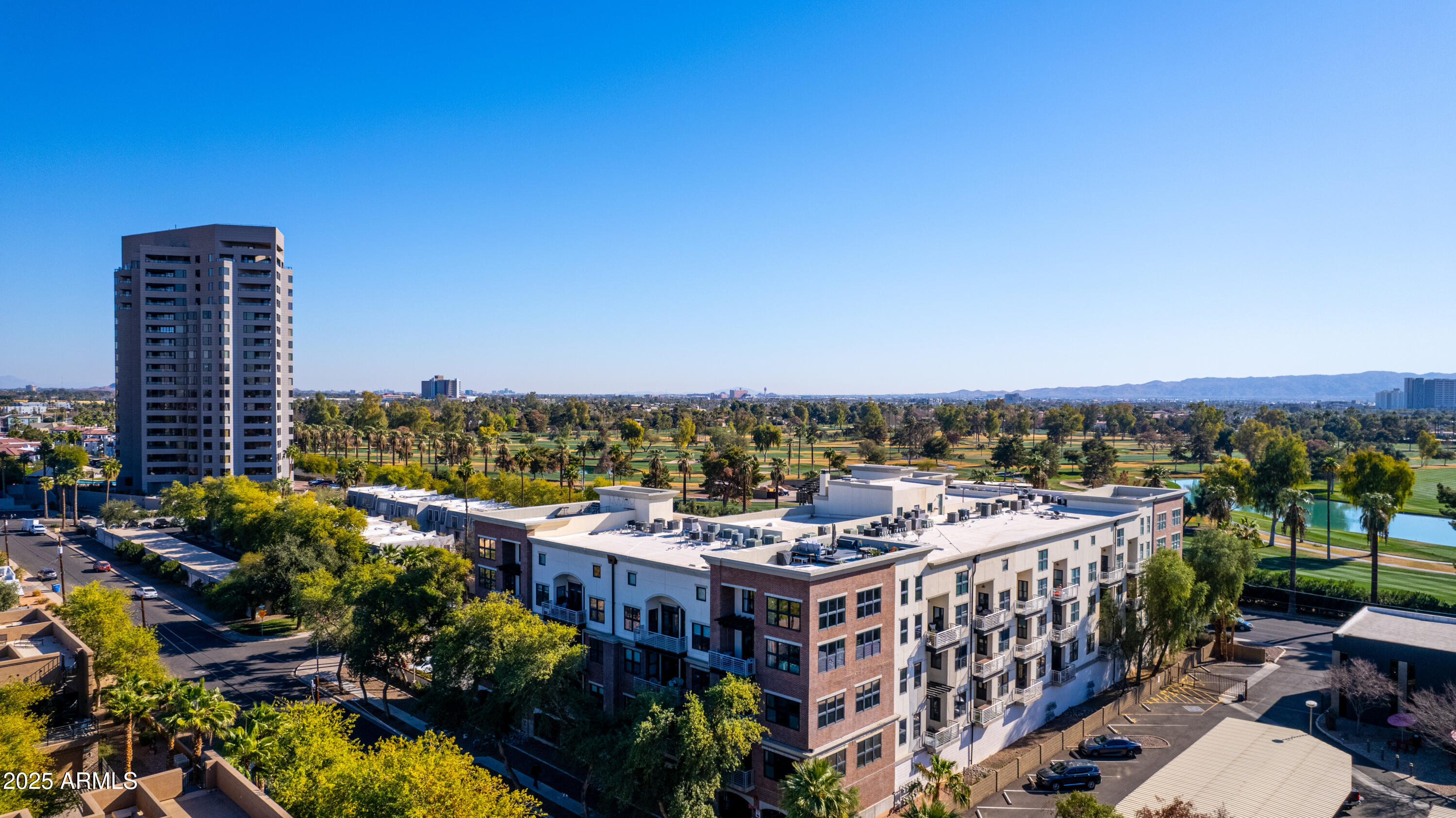 914 E OSBORN Road 202