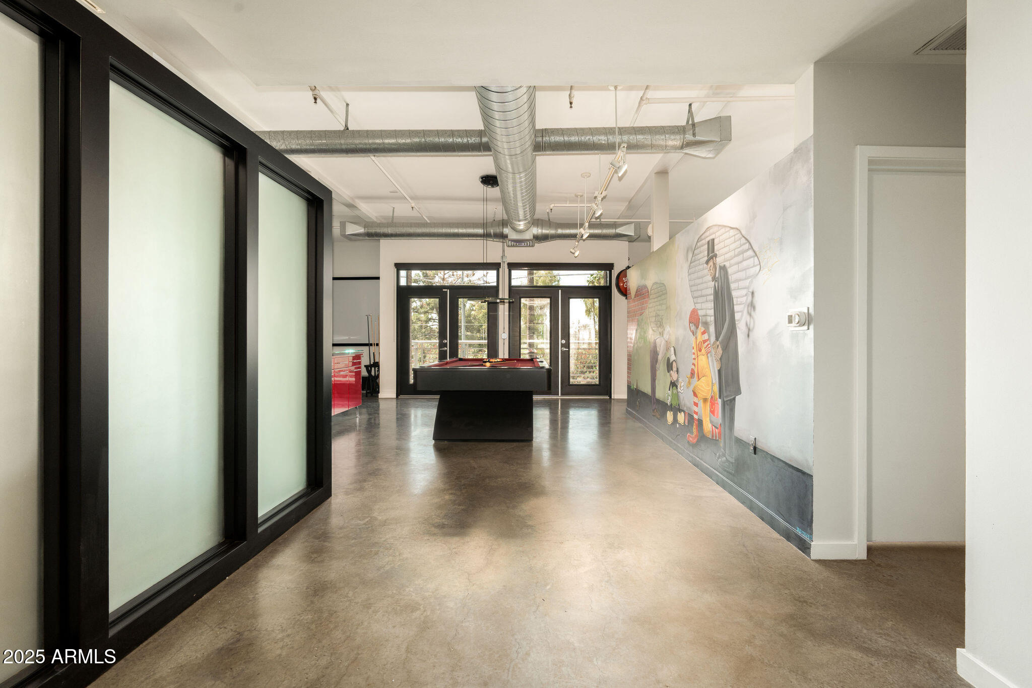 914 E OSBORN Road 202