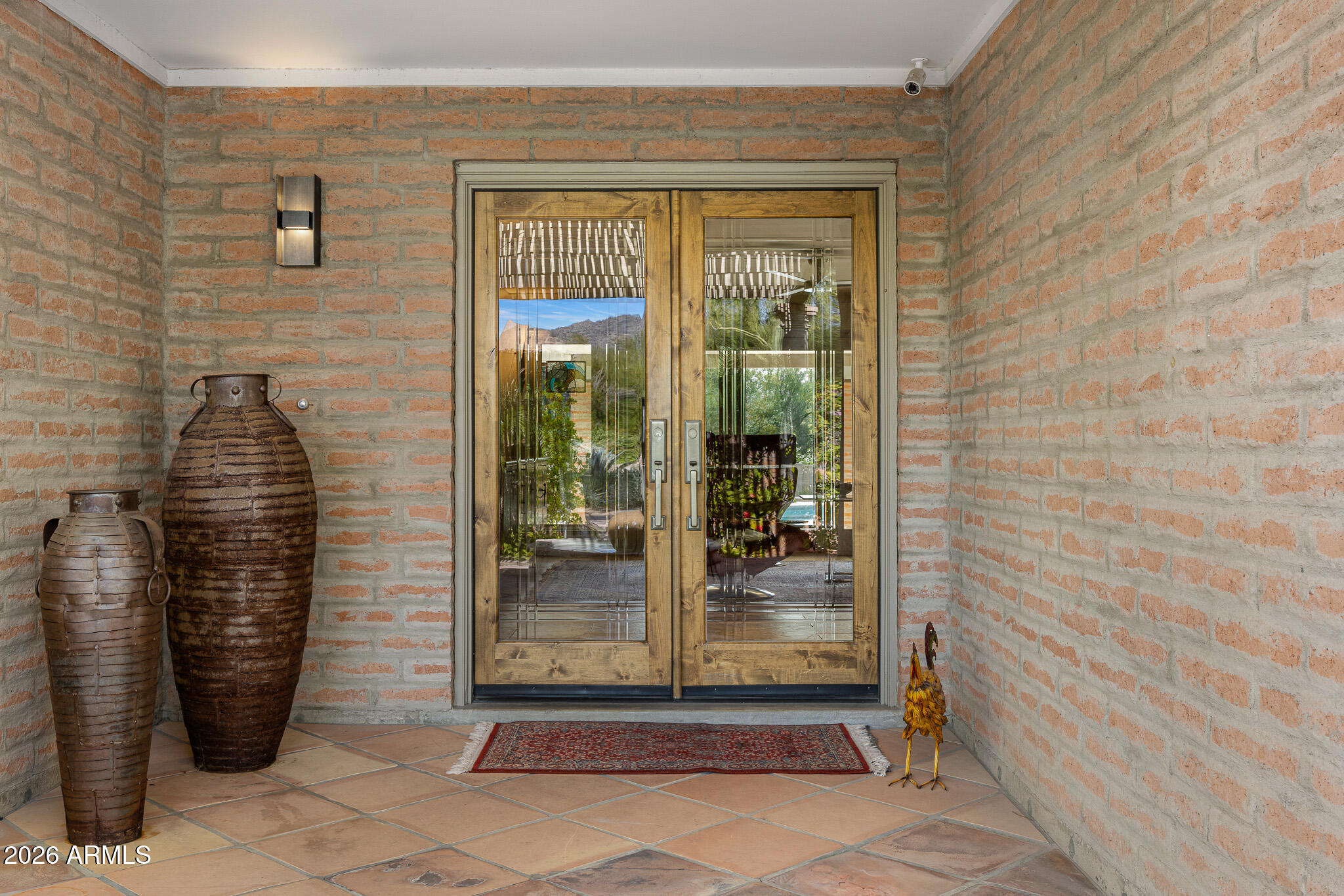 3921 E SAN MIGUEL Avenue