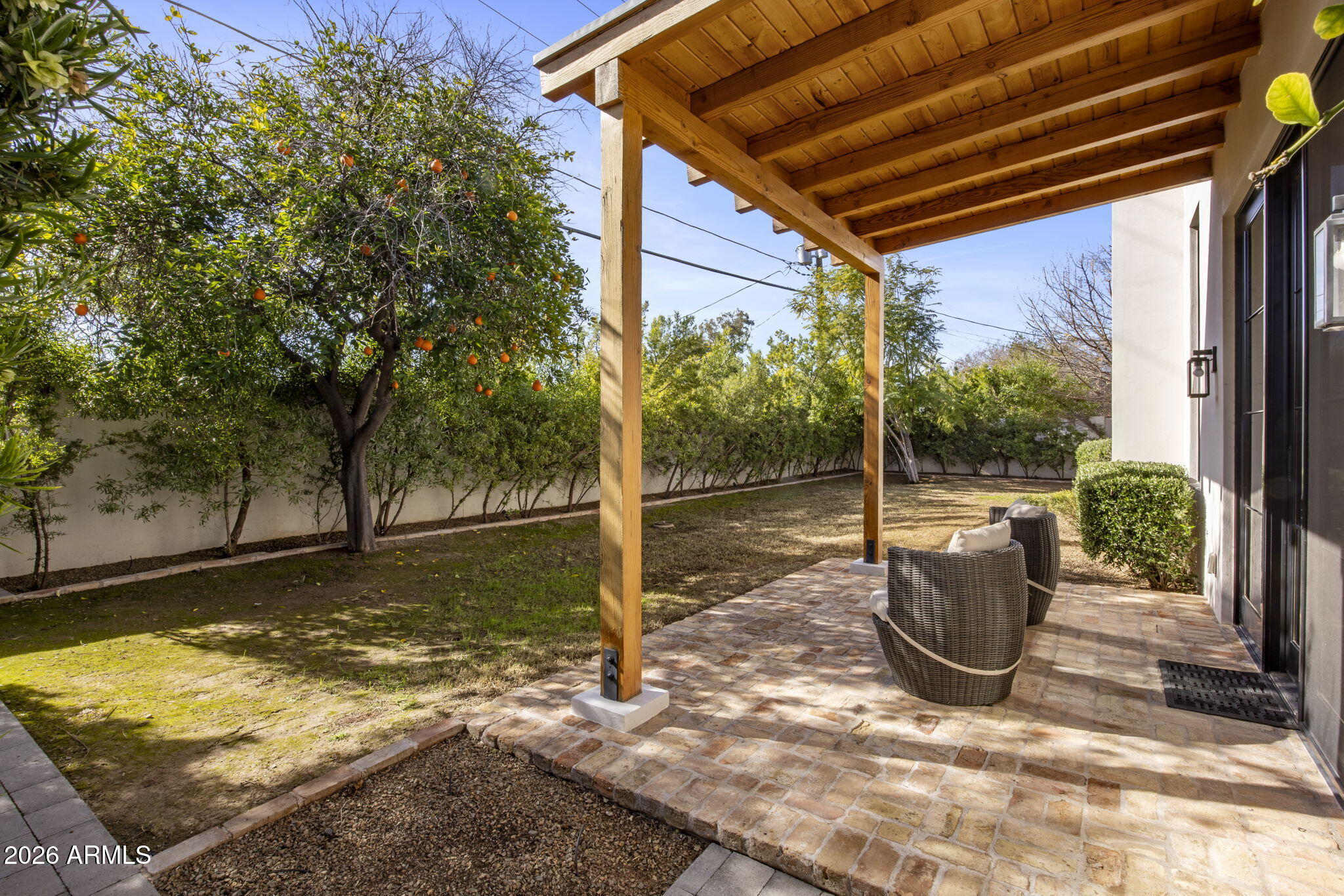 3727 E CLARENDON Avenue