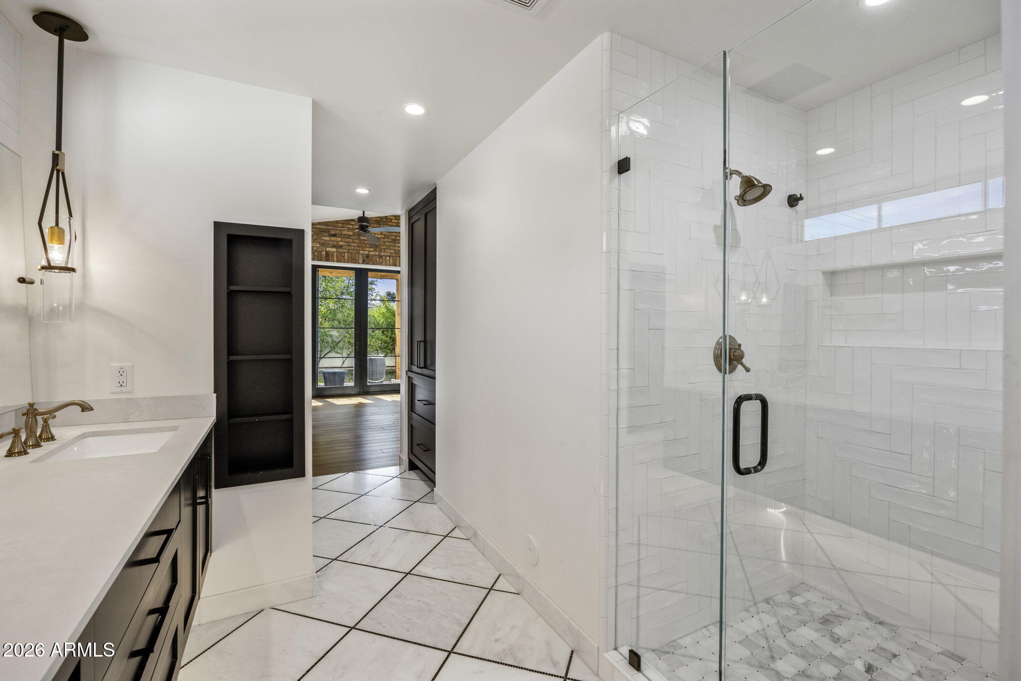 3727 E CLARENDON Avenue