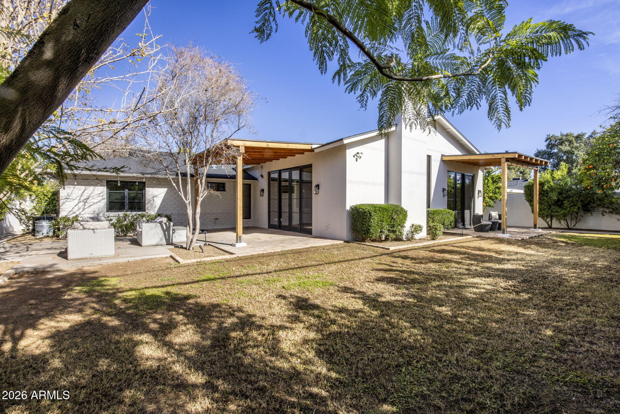 3727 E CLARENDON Avenue