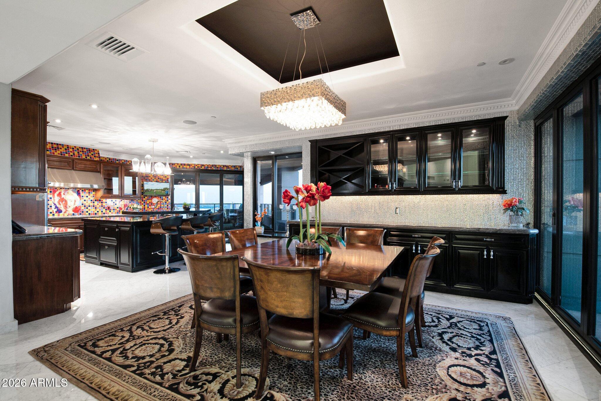 1040 E OSBORN Road 1902