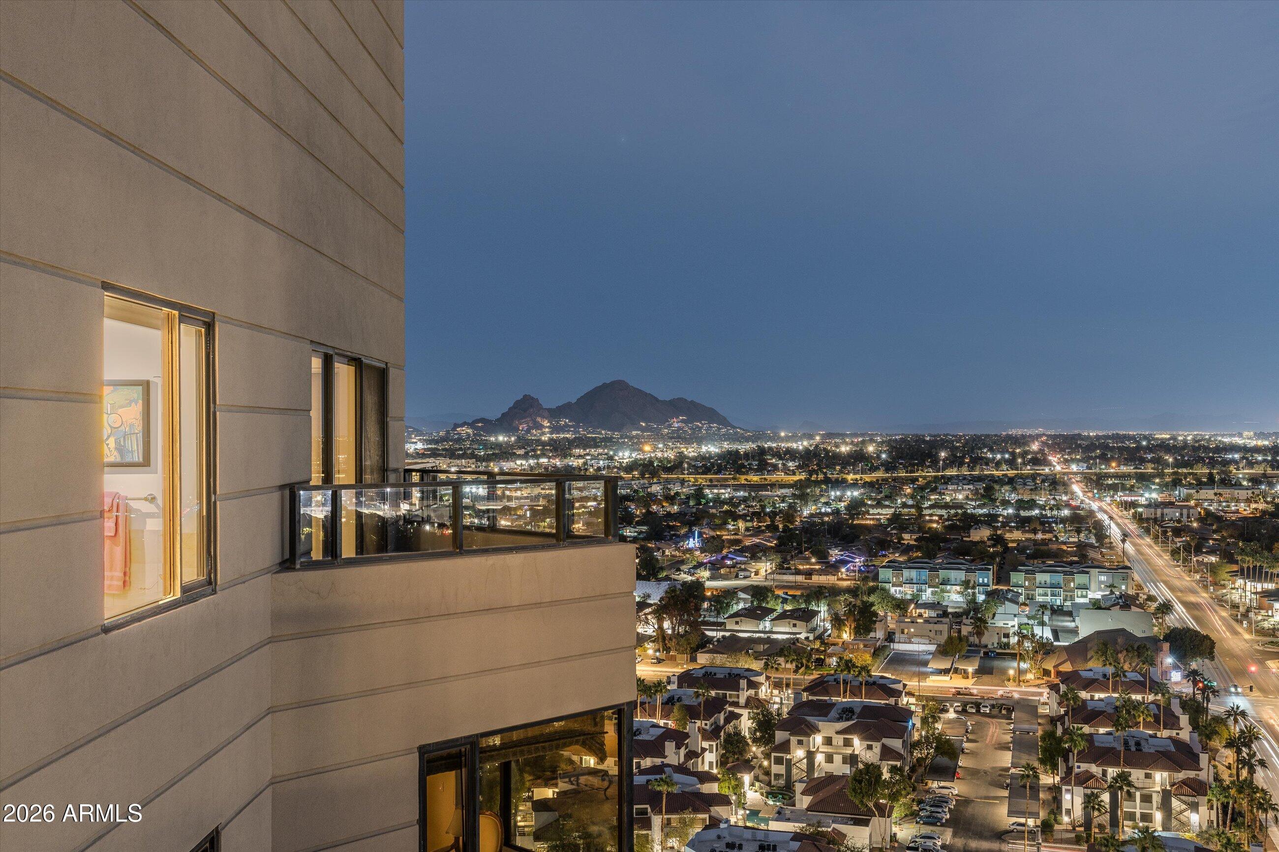 1040 E OSBORN Road 1902