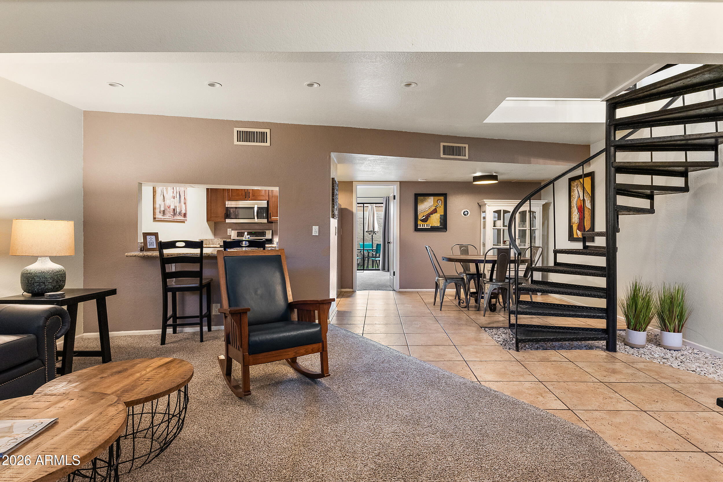 7858 E GLENROSA Avenue