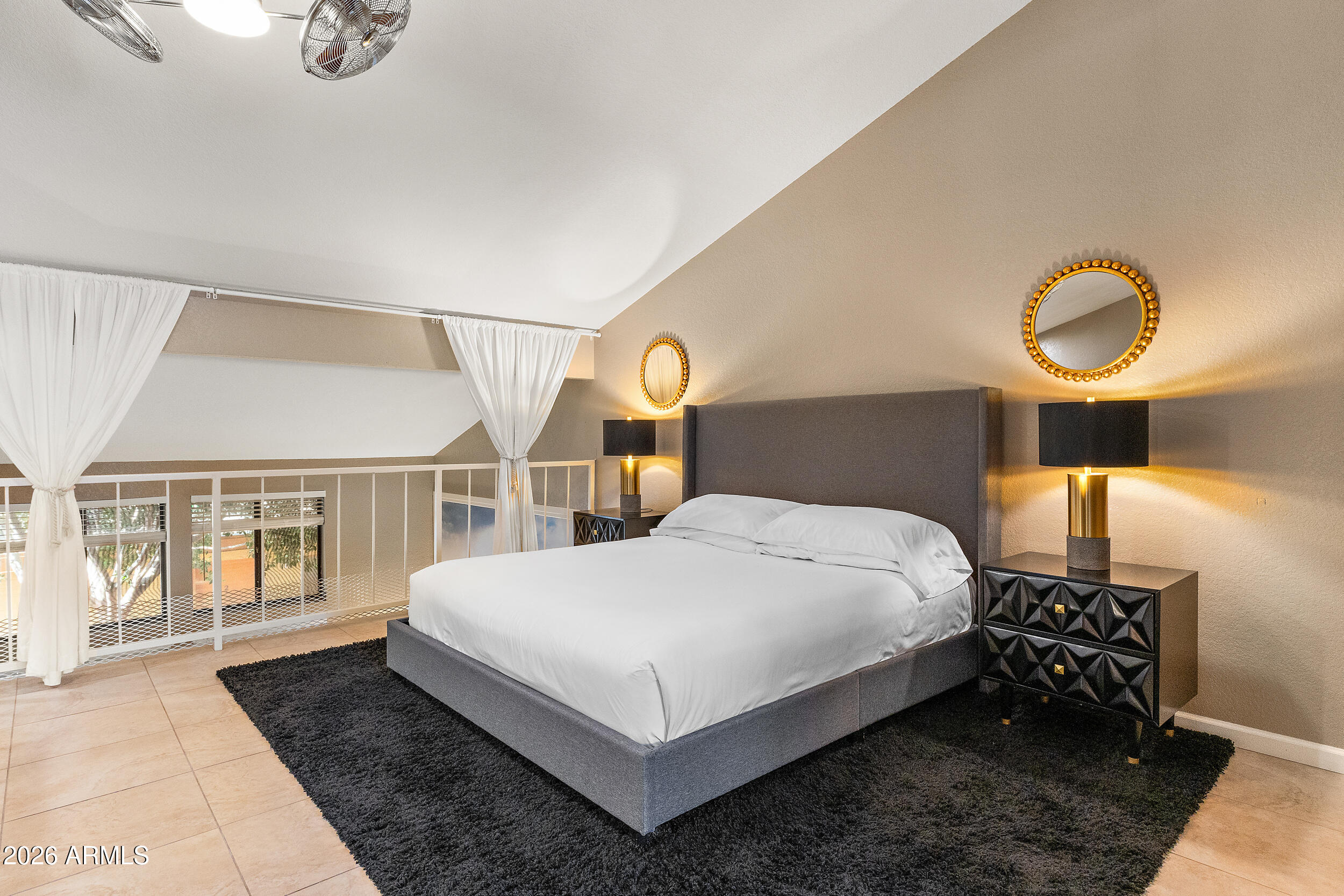 7858 E GLENROSA Avenue