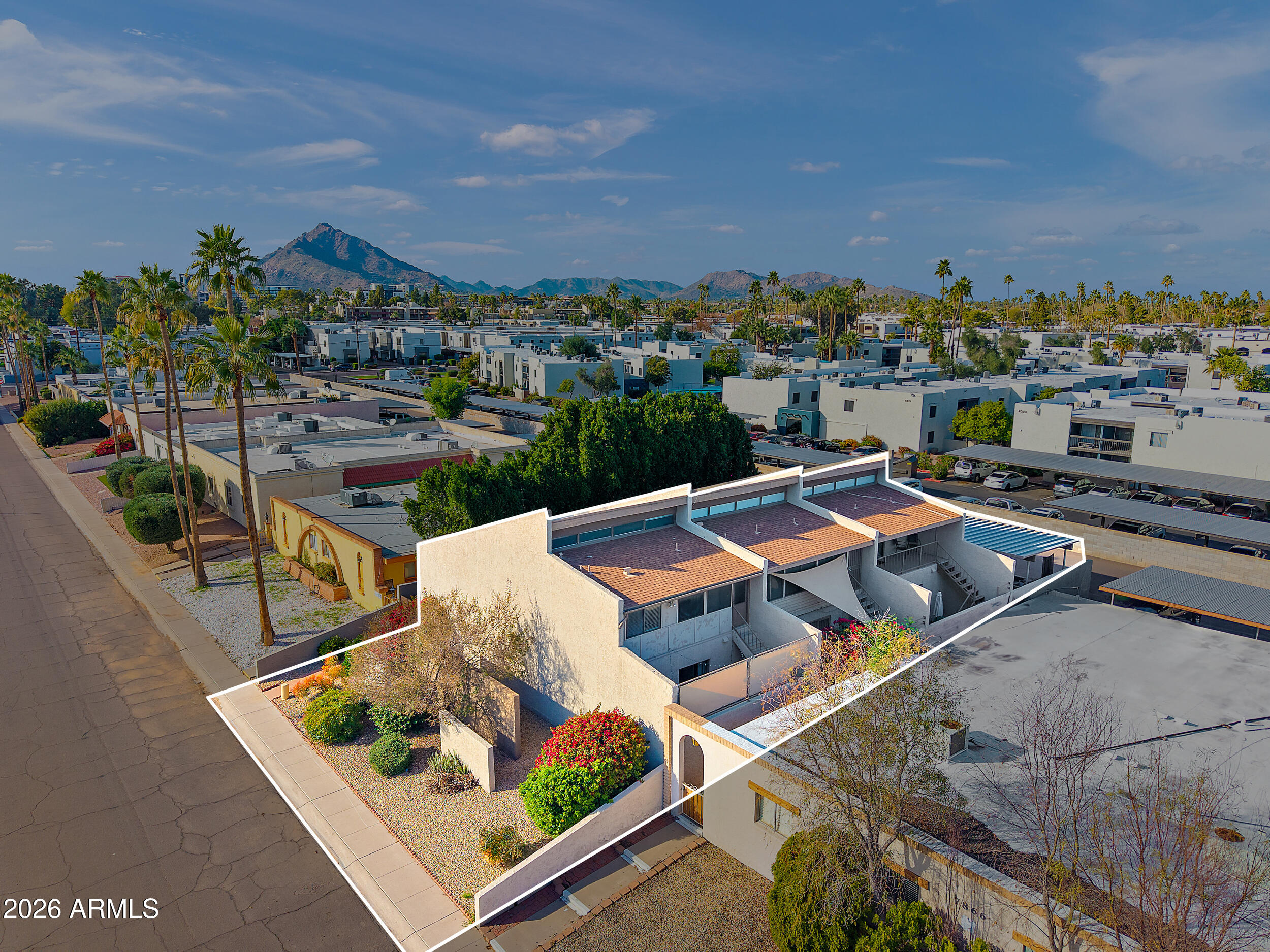 7858 E GLENROSA Avenue