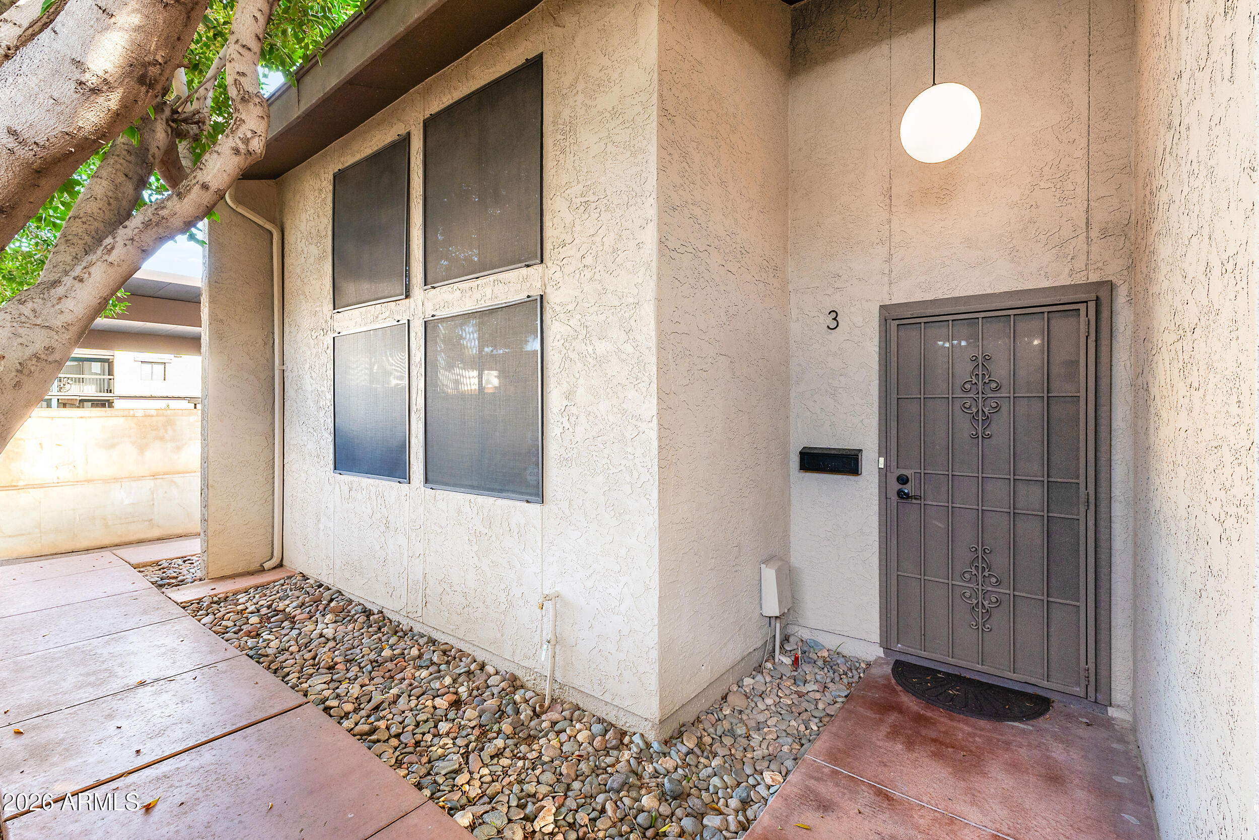 7858 E GLENROSA Avenue