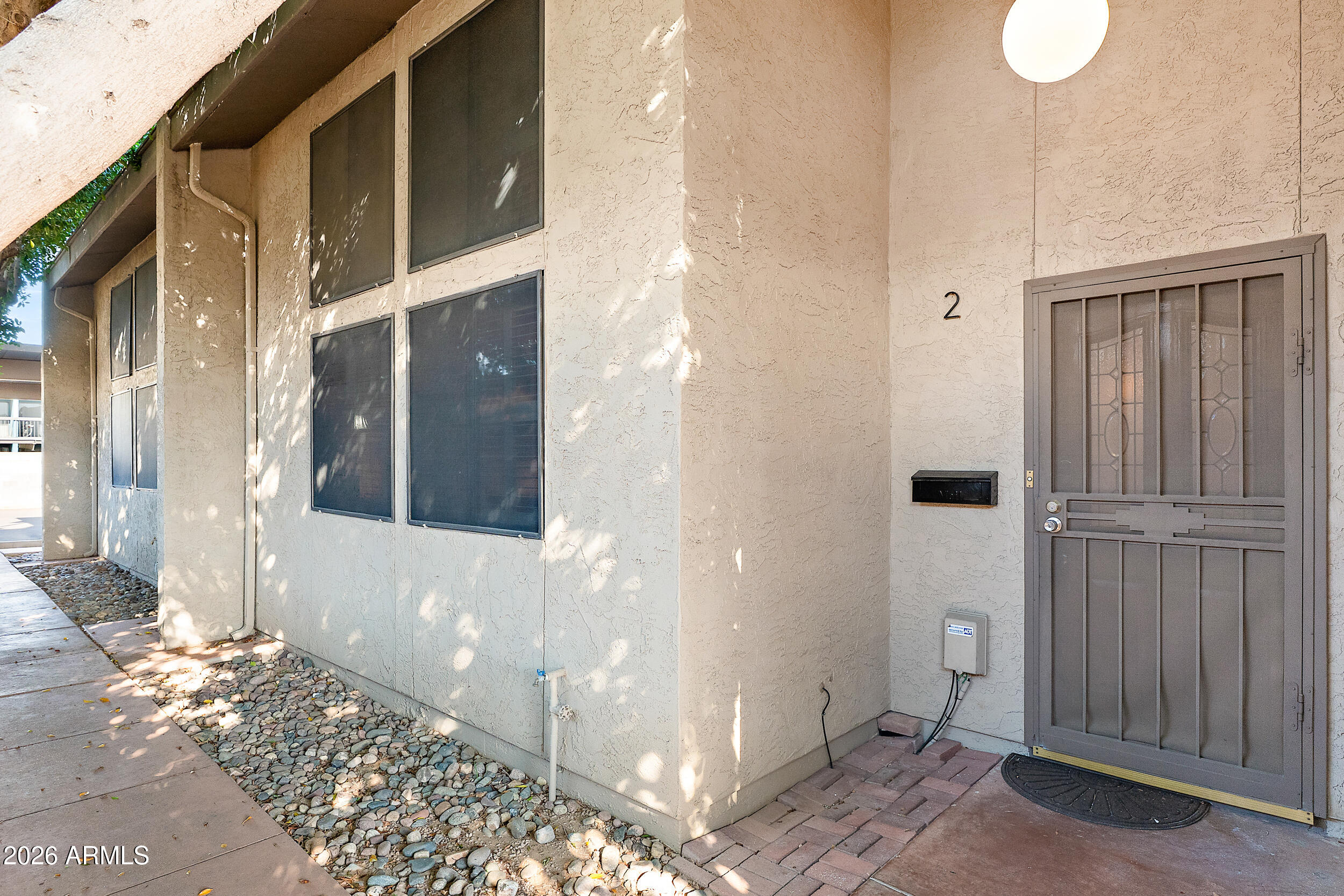 7858 E GLENROSA Avenue