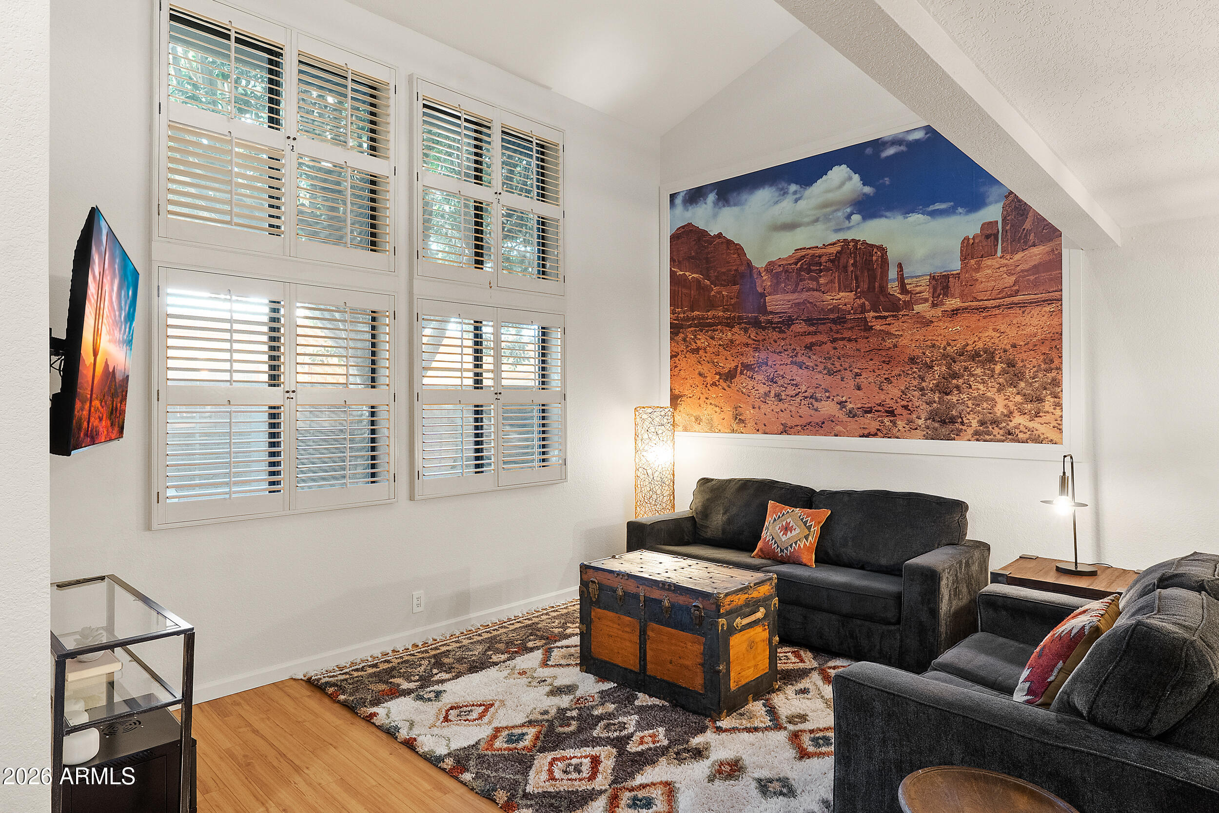 7858 E GLENROSA Avenue