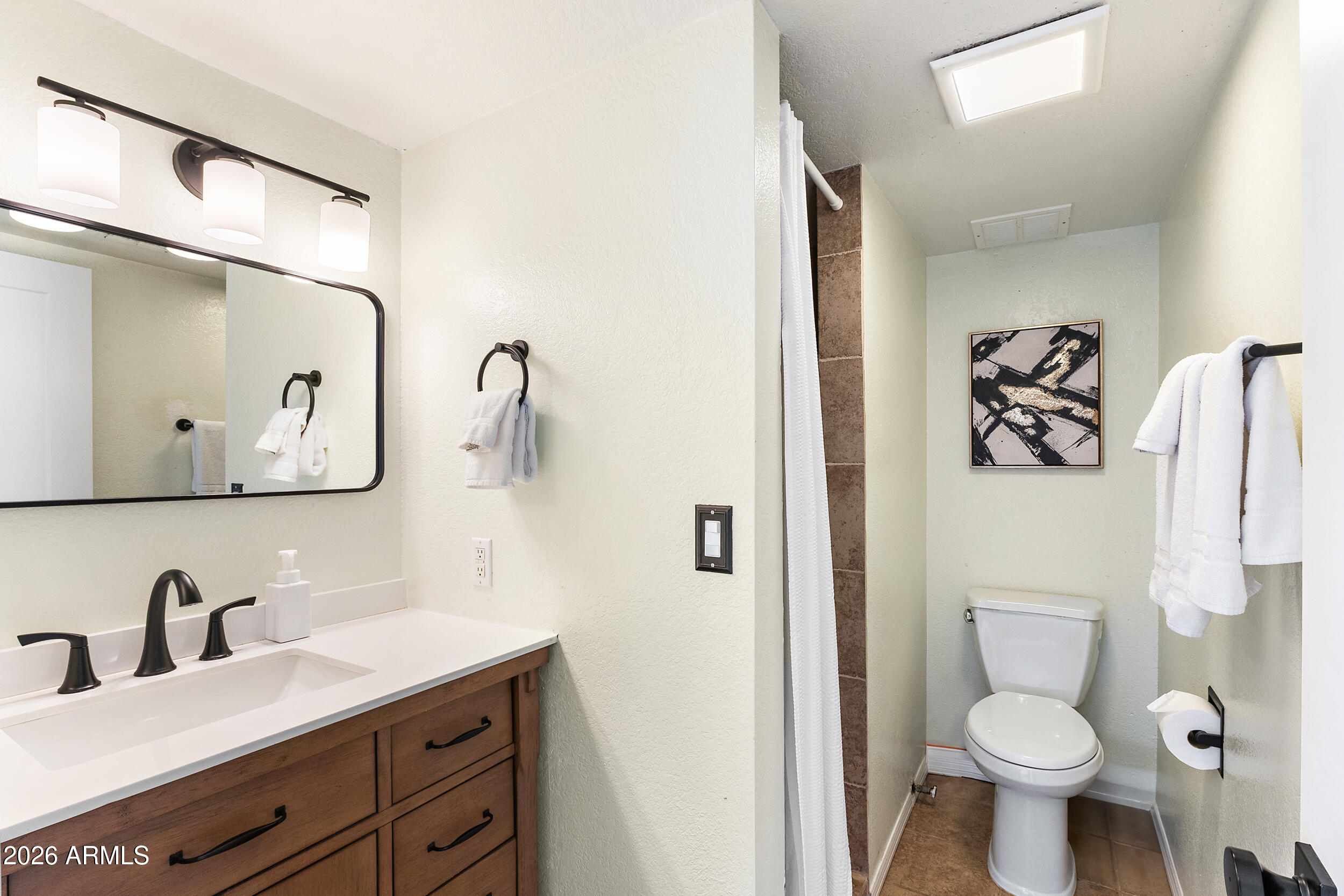 7858 E GLENROSA Avenue