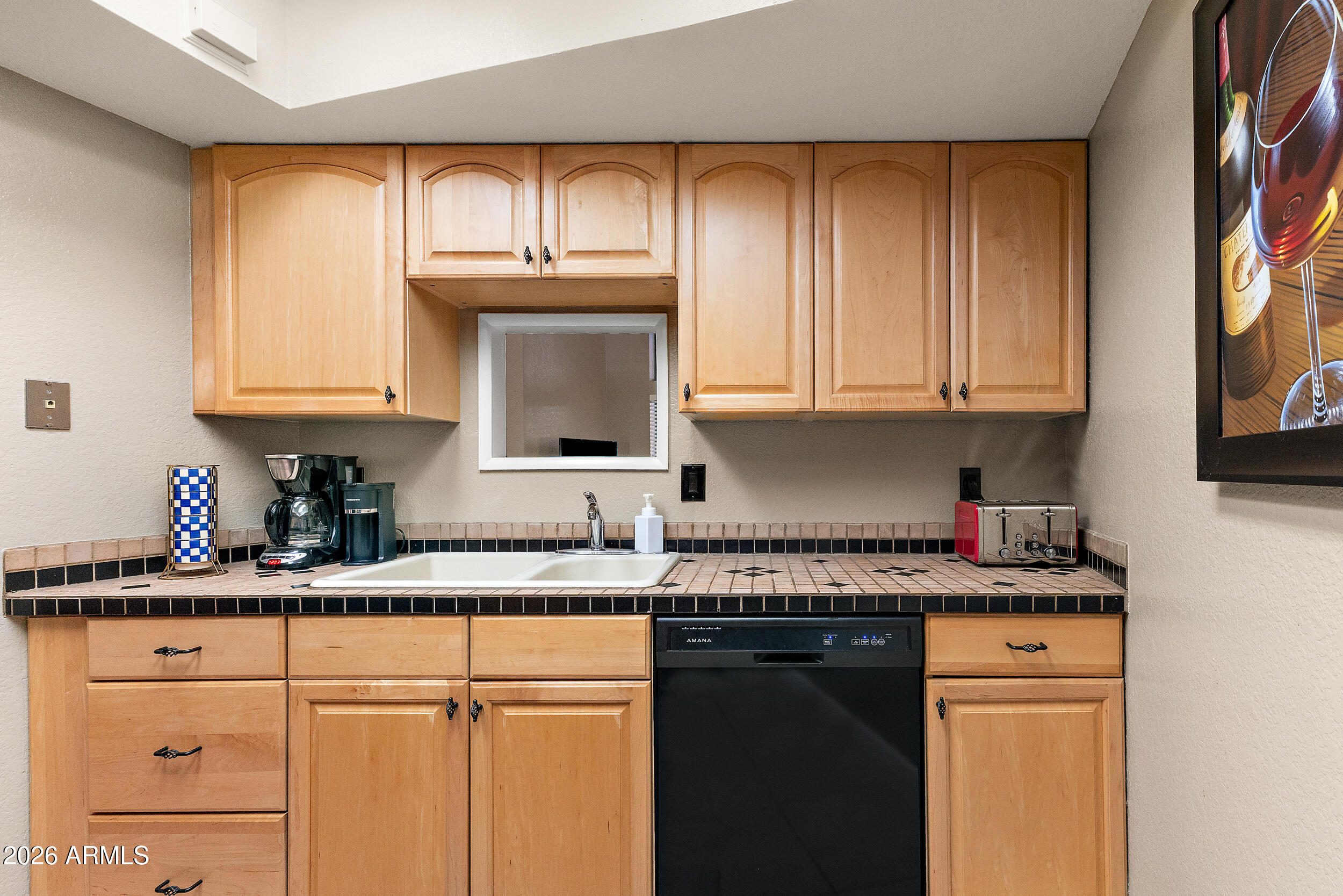 7858 E GLENROSA Avenue